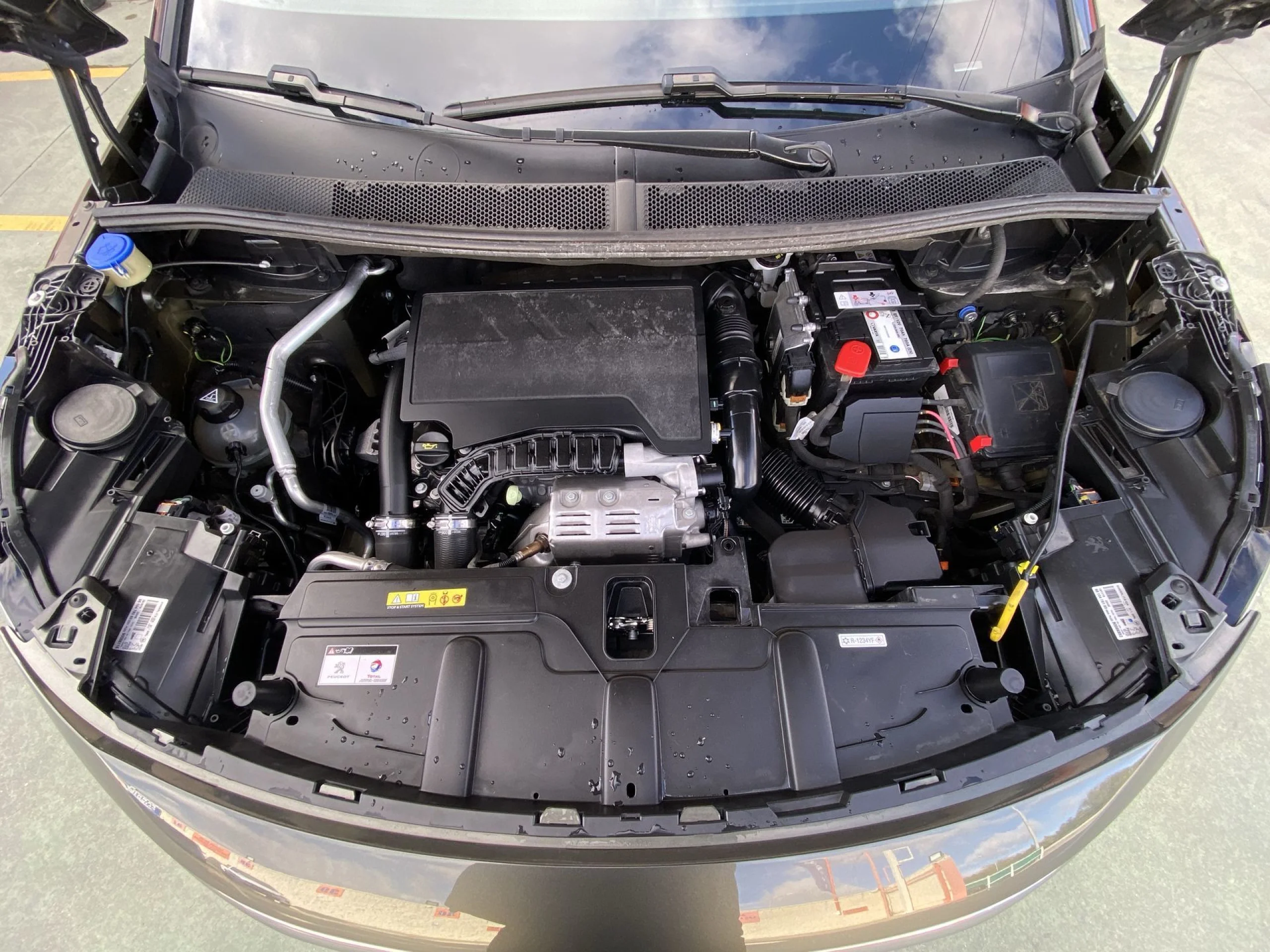 Peugeot 3008 SUV PureTech 130 SANDS Allure EAT8 96 kW (130 CV) - Foto 22
