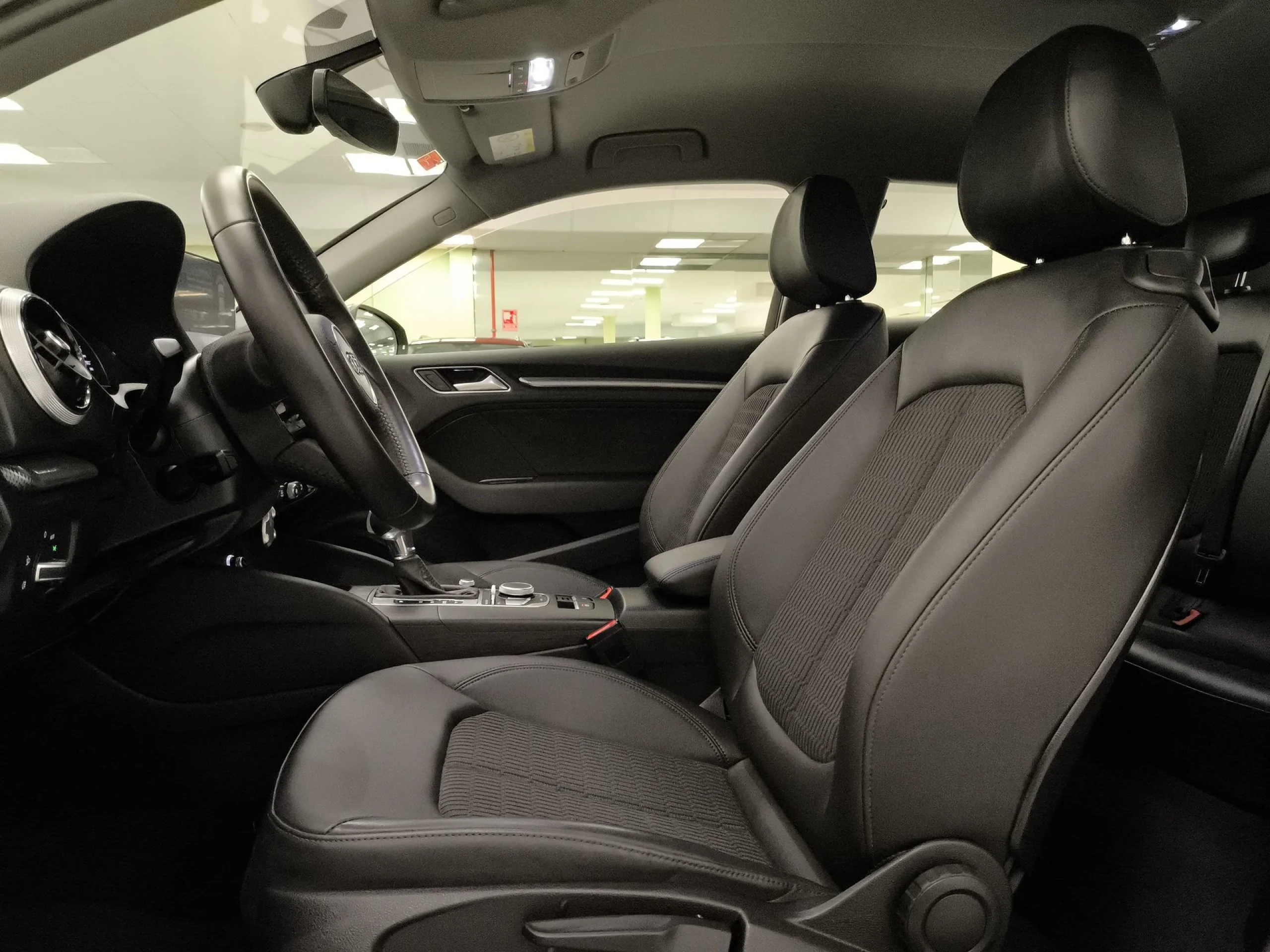 Audi A3 design edition  1.4 TFSI CoD ultra 110 kW (150 CV) S tronic - Foto 8