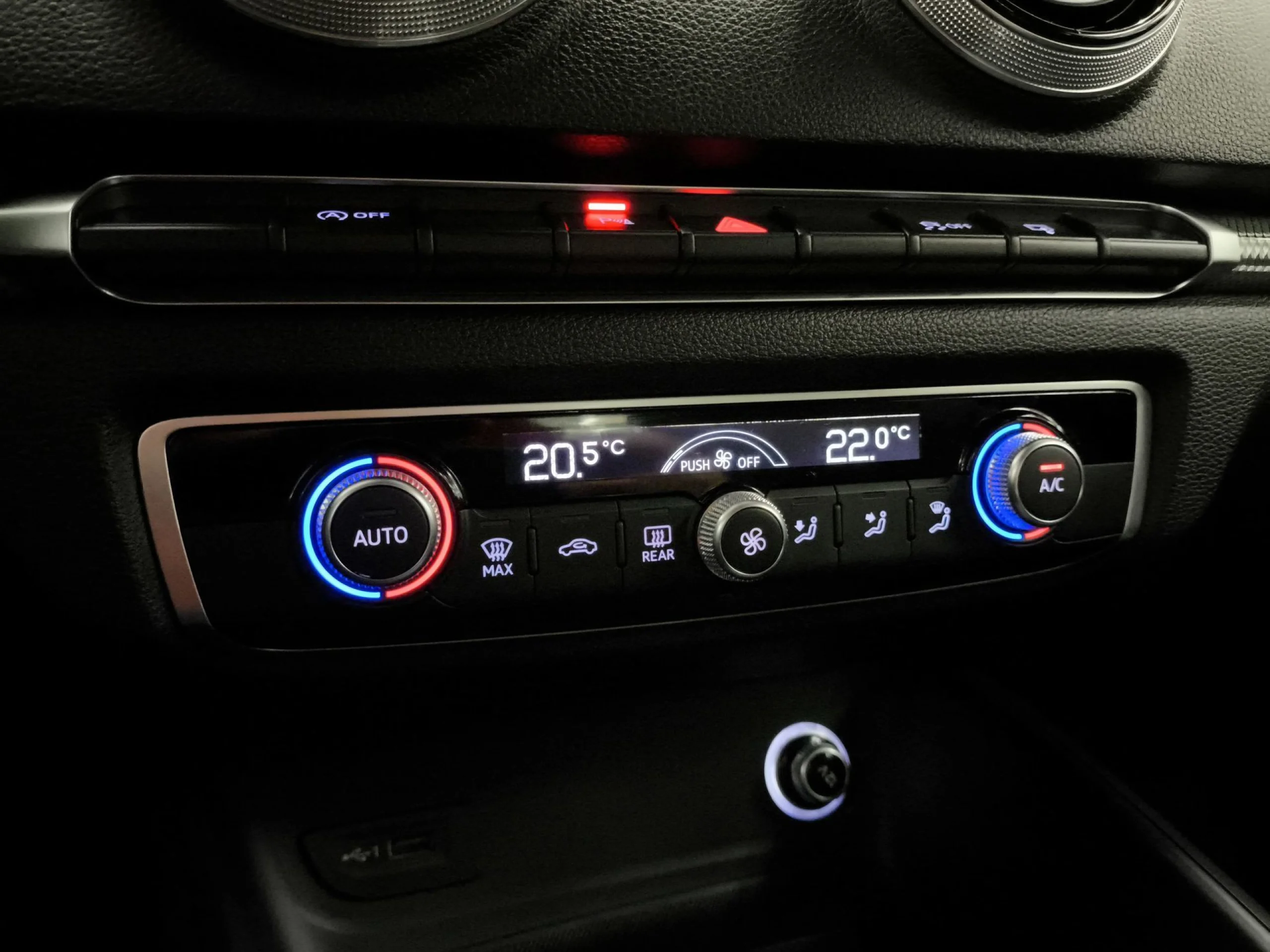 Audi A3 design edition  1.4 TFSI CoD ultra 110 kW (150 CV) S tronic - Foto 23