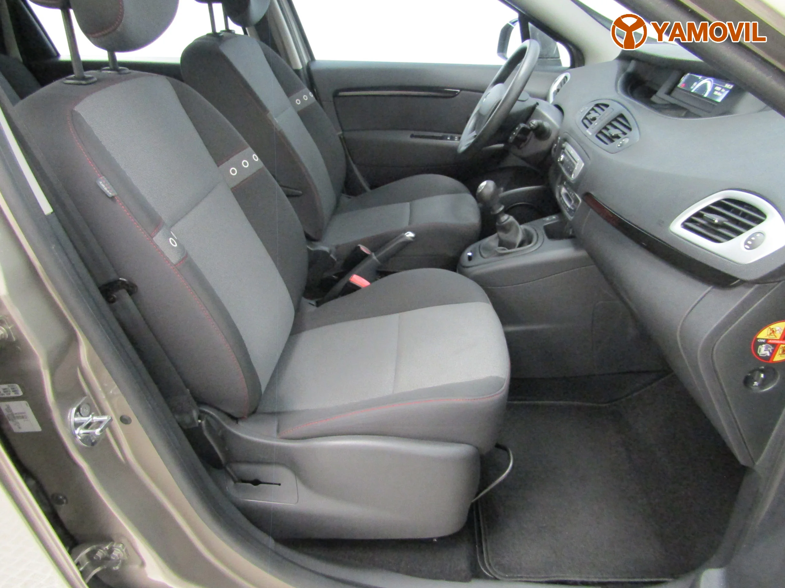 Renault Scenic  1.2 TCE 115CV DYNAMIQUE ENERGY - Foto 15