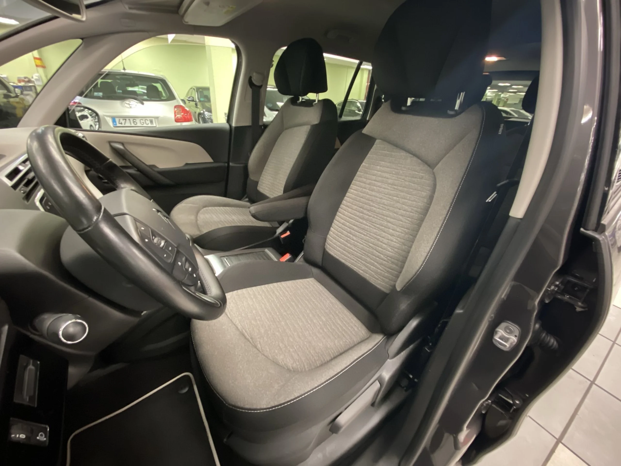 Citroen Grand C4 Spacetourer BlueHDi 130 6v SANDS Origins 96 kW (130 CV) - Foto 8