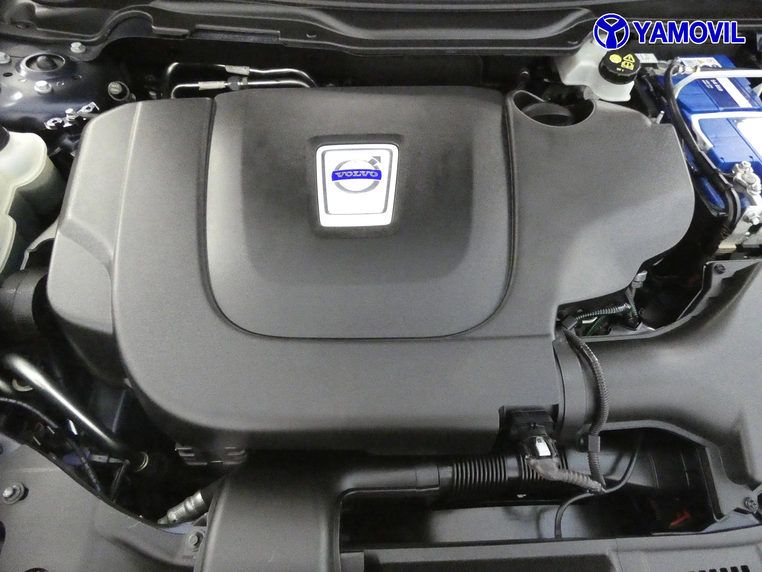Volvo C70 2.0 D3 MOMENTUM AUTO - Foto 11