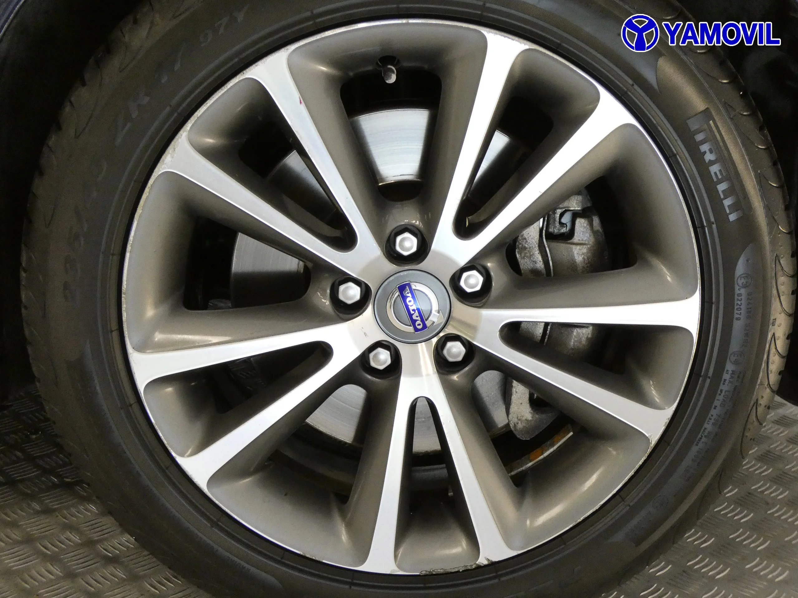 Volvo C70 2.0 D3 MOMENTUM AUTO - Foto 16