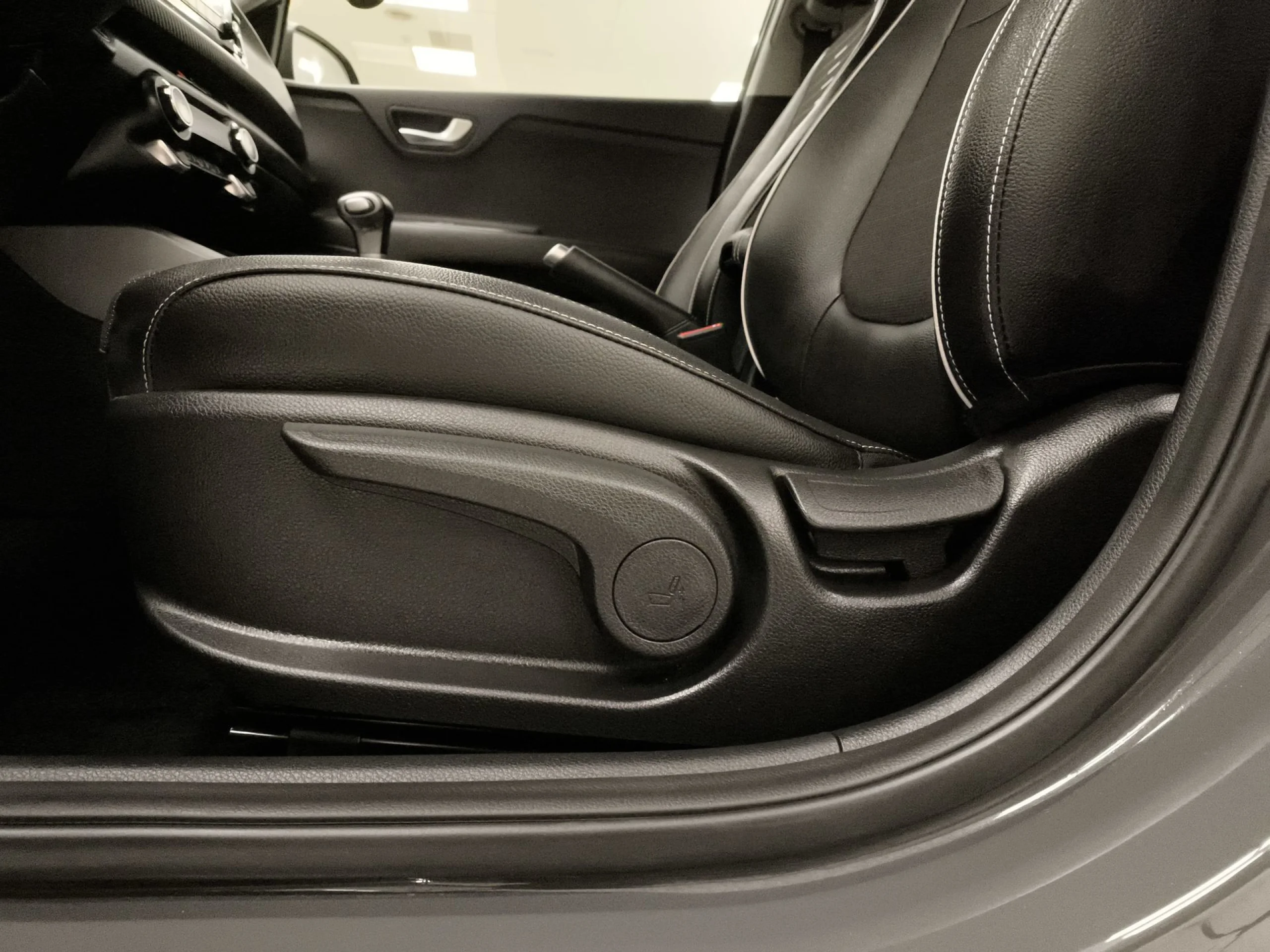 Kia Rio 1.0 T-GDi MHEV iMT GT Line DCT 88 kW (120 CV) - Foto 9