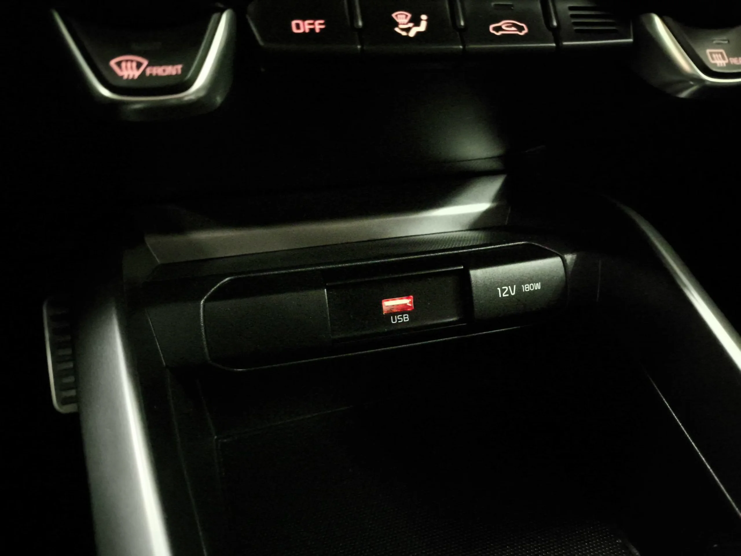 Kia Rio 1.0 T-GDi MHEV iMT GT Line DCT 88 kW (120 CV) - Foto 20