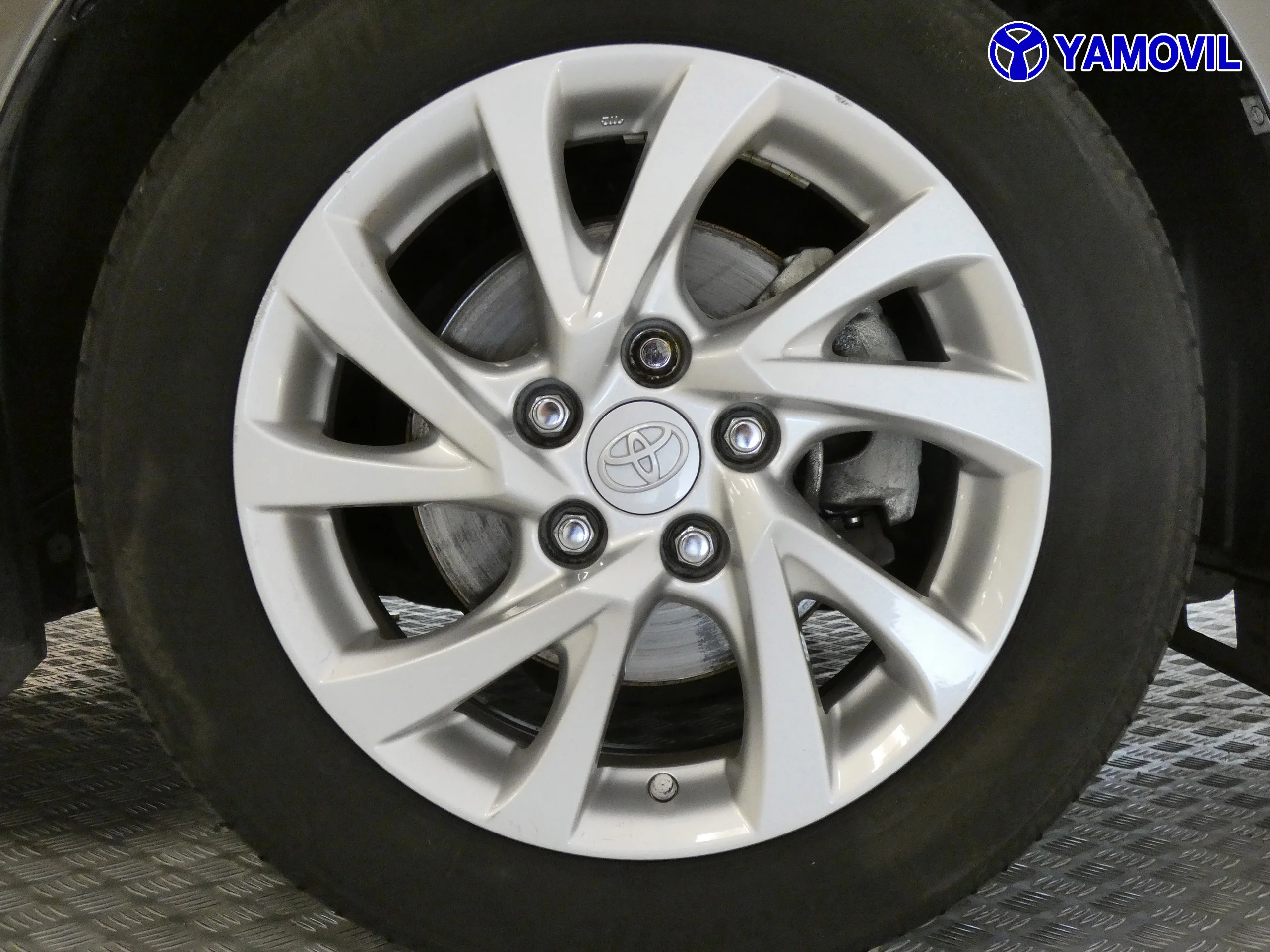 Toyota Auris TOURING 1.8 HYBIRD ACTIVE 5P - Foto 12