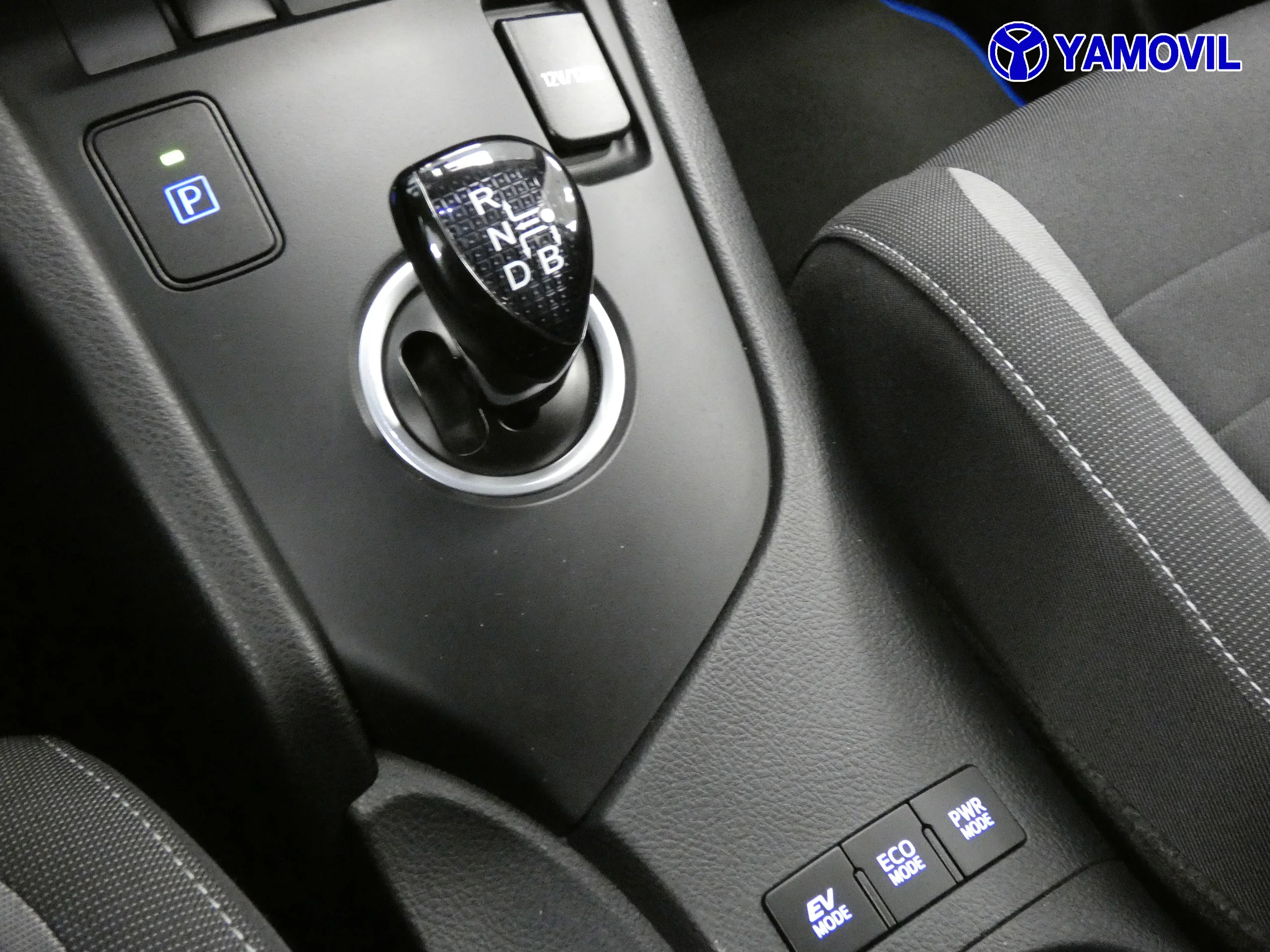 Toyota Auris TOURING 1.8 HYBIRD ACTIVE 5P - Foto 26