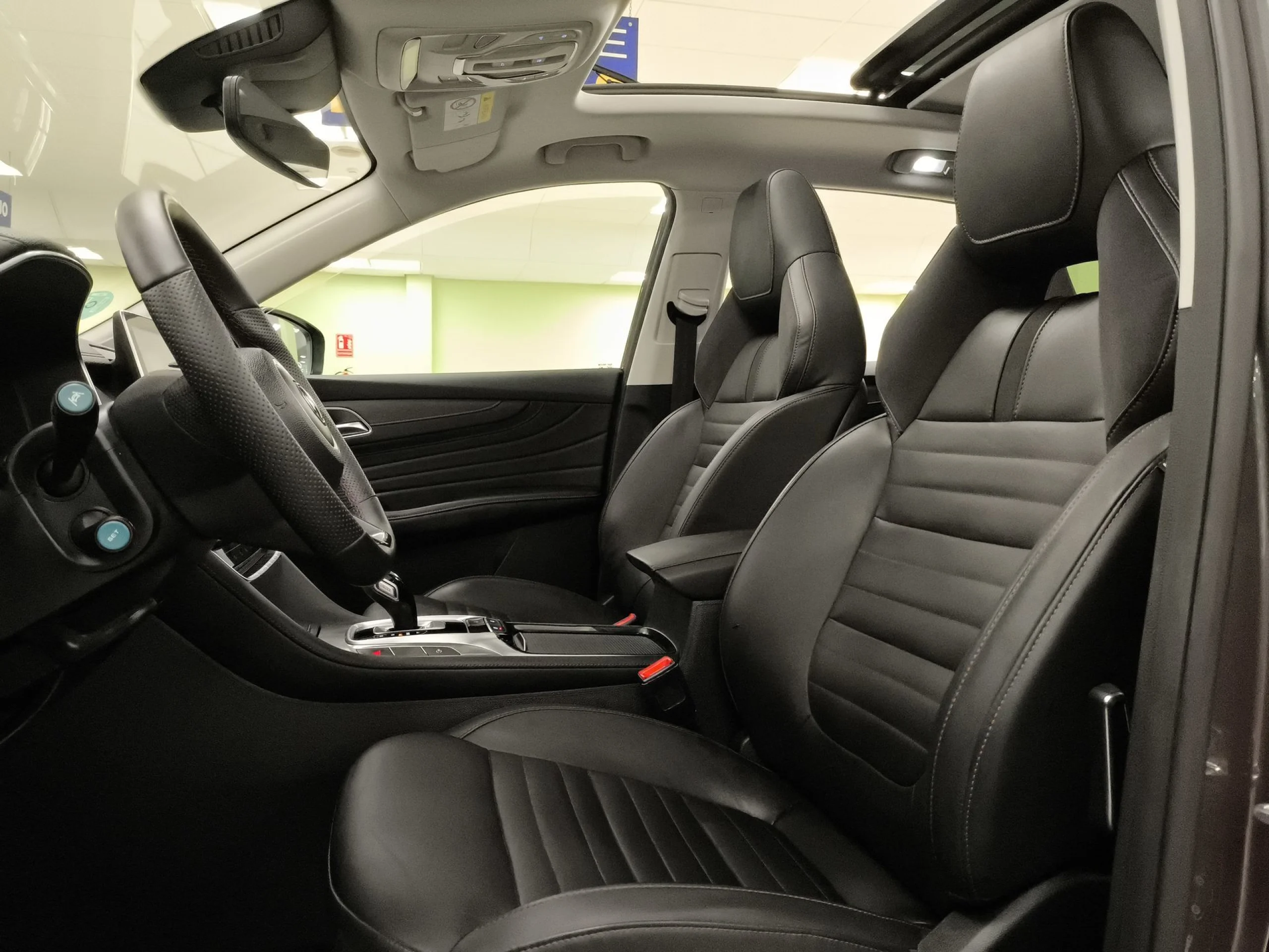 MG Hs 1.5 Turbo GDI Luxury DCT 119 kW (162 CV) - Foto 8