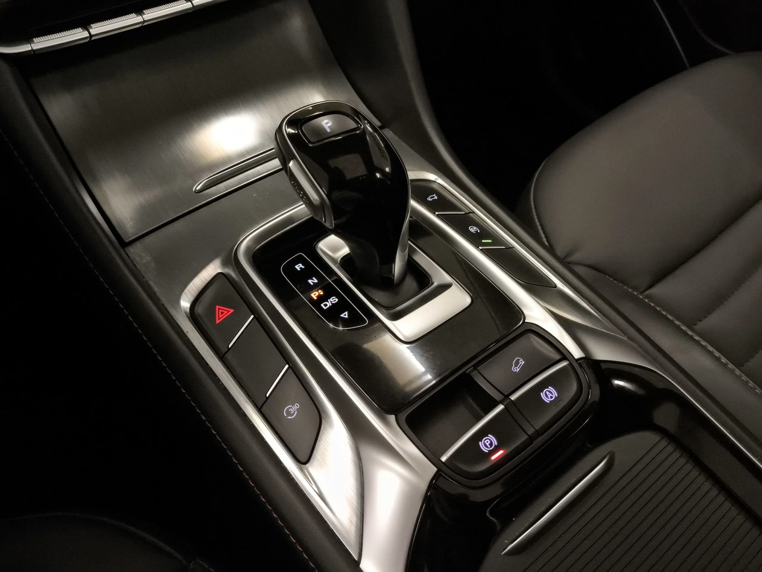 MG Hs 1.5 Turbo GDI Luxury DCT 119 kW (162 CV) - Foto 25