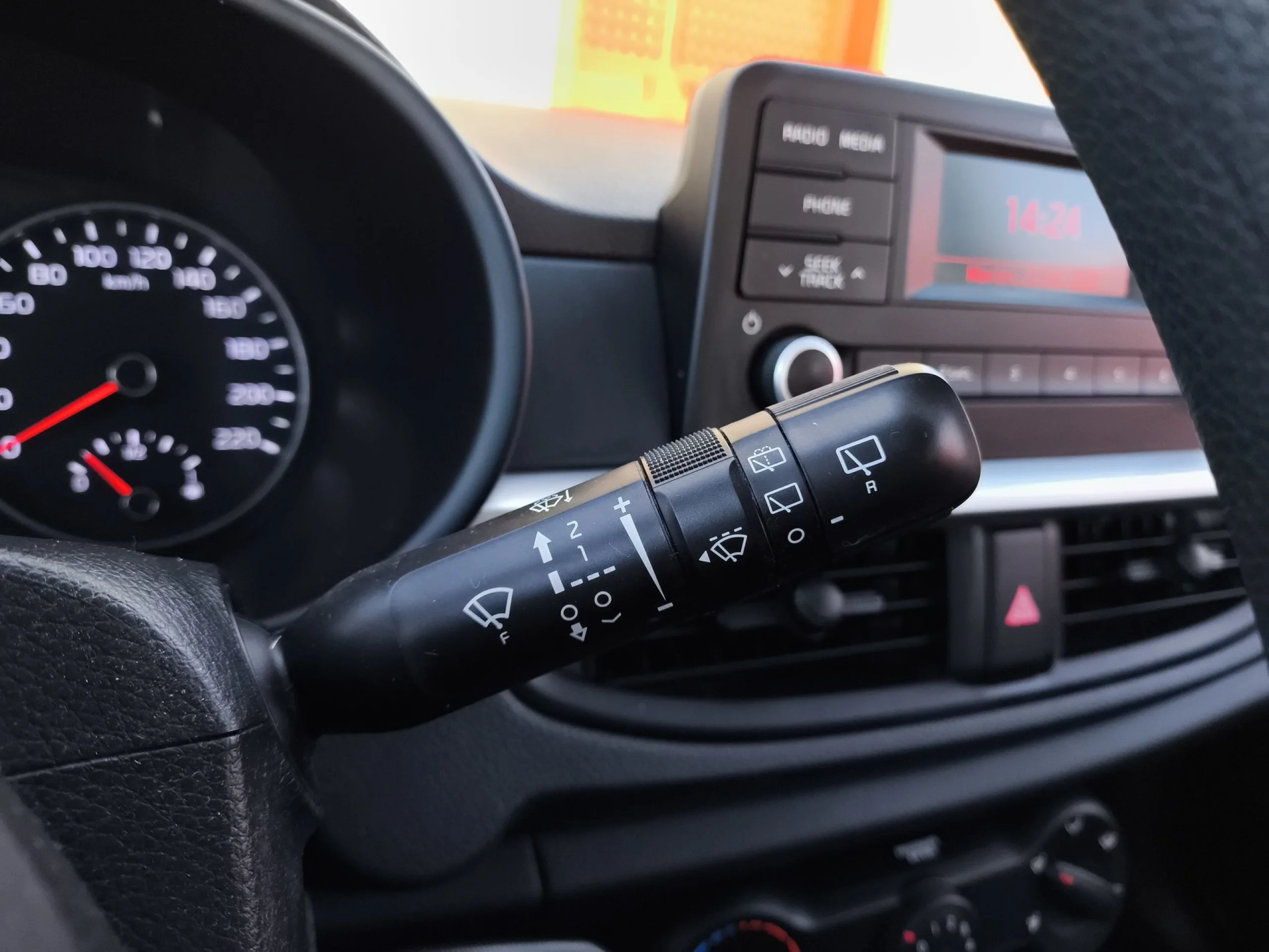 Kia Picanto 1.0 CVVT Concept Pack Comfort 49 kW (67 CV) - Foto 16