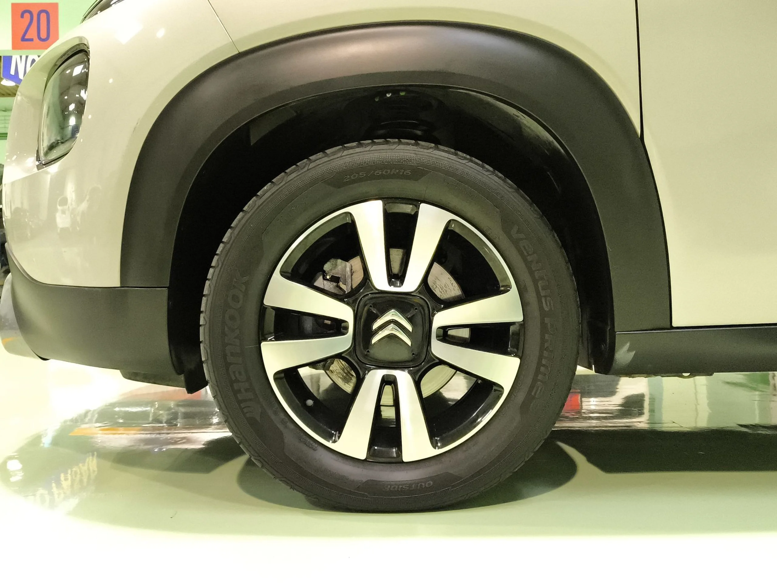 Citroen C3 Aircross PureTech 110 SANDS Shine 81 kW (110 CV) - Foto 7