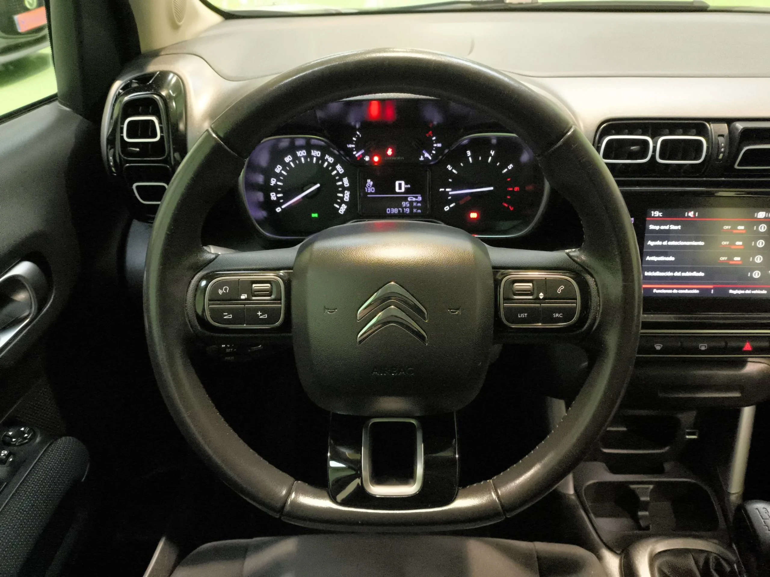 Citroen C3 Aircross PureTech 110 SANDS Shine 81 kW (110 CV) - Foto 11