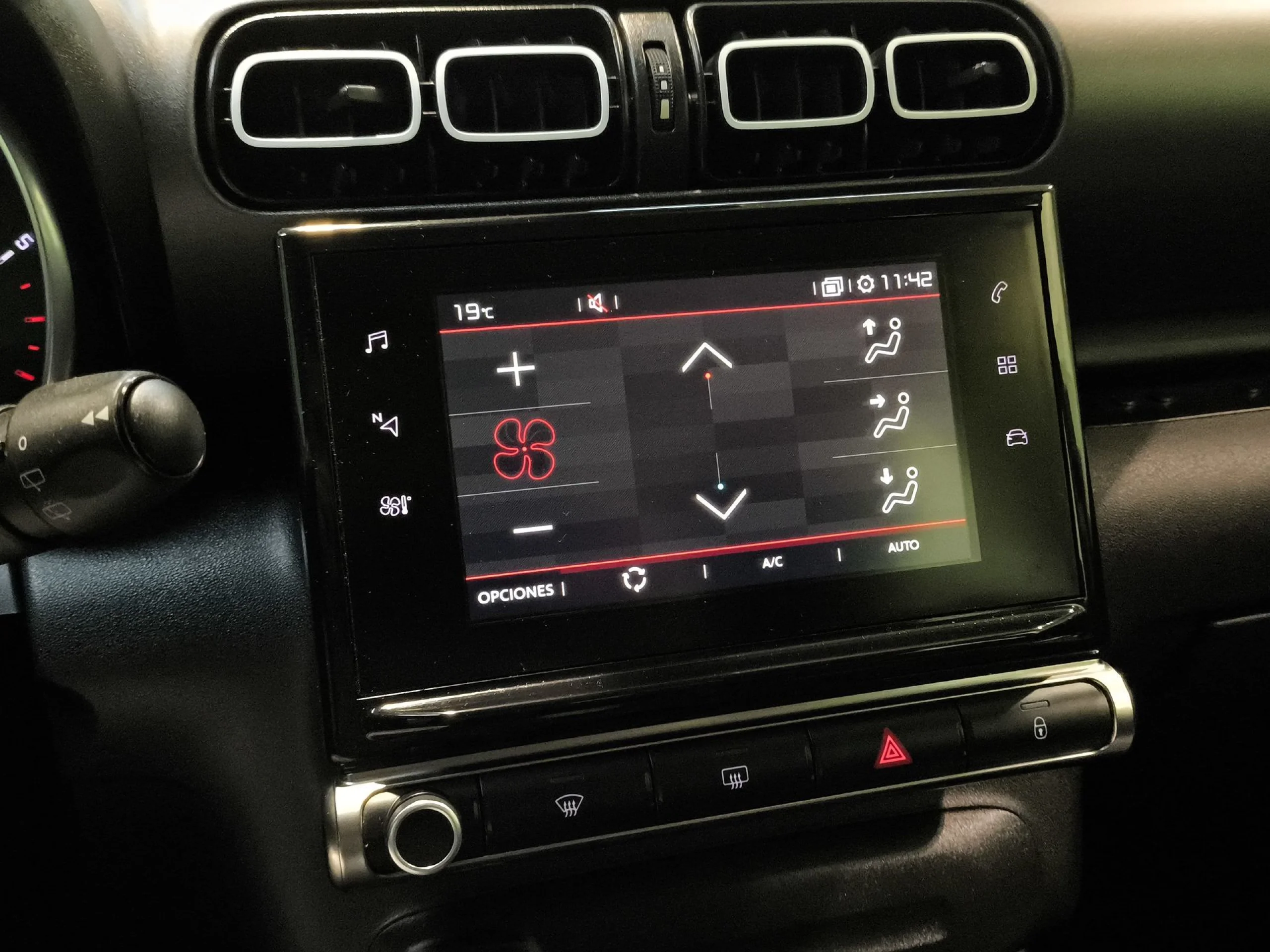 Citroen C3 Aircross PureTech 110 SANDS Shine 81 kW (110 CV) - Foto 15