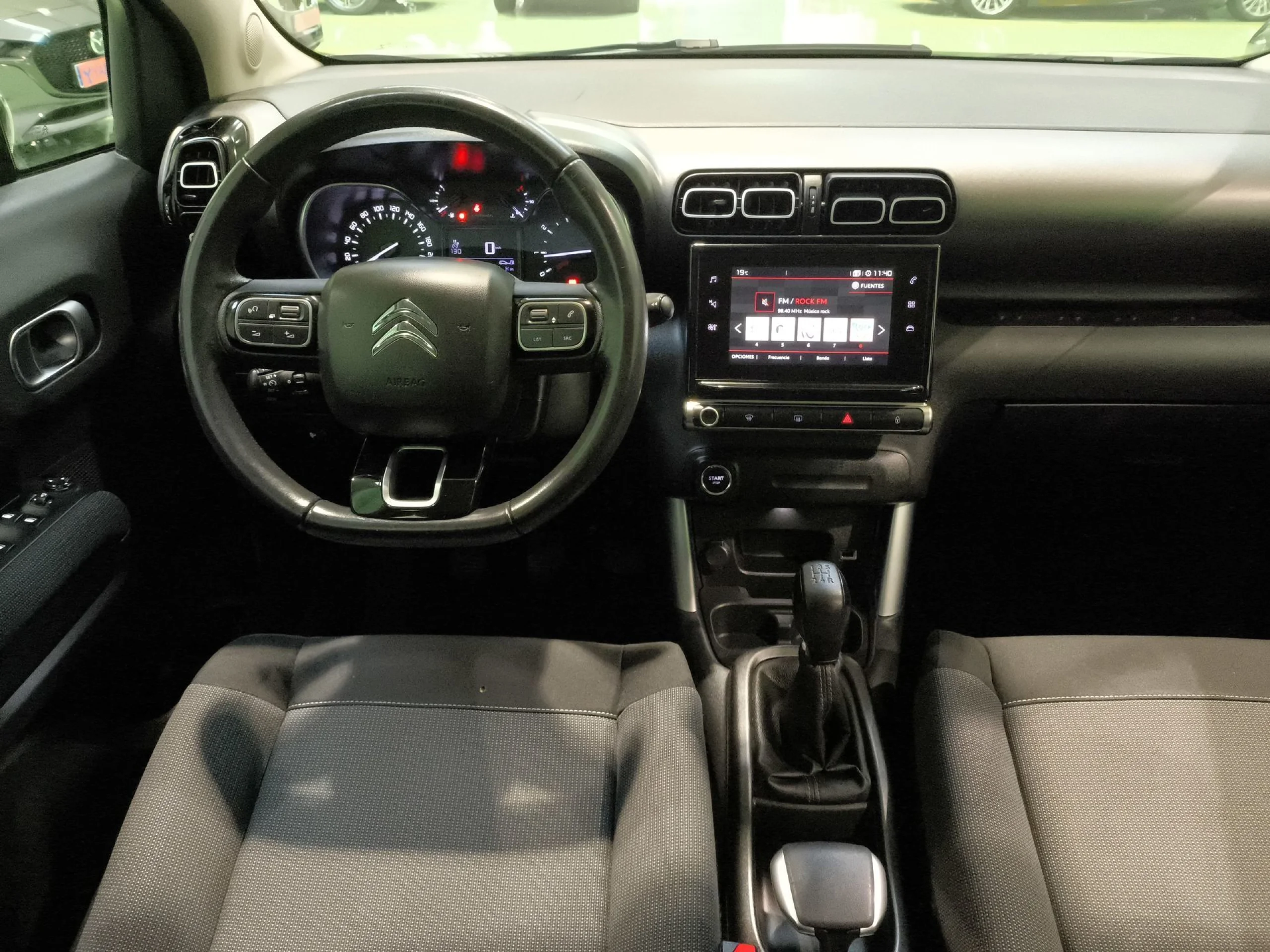 Citroen C3 Aircross PureTech 110 SANDS Shine 81 kW (110 CV) - Foto 17