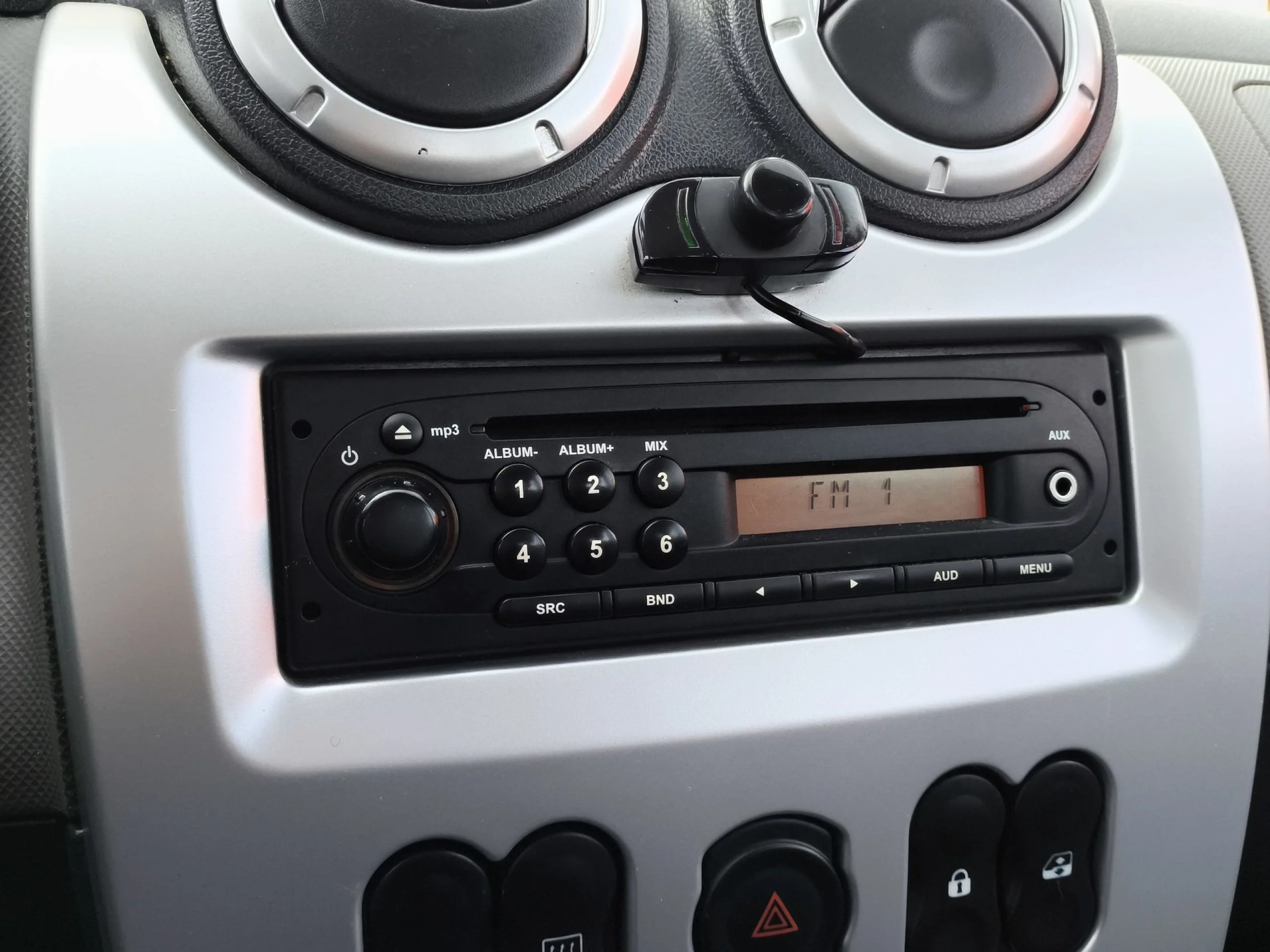 Dacia Sandero Podium dCi 55 kW (75 CV) - Foto 16