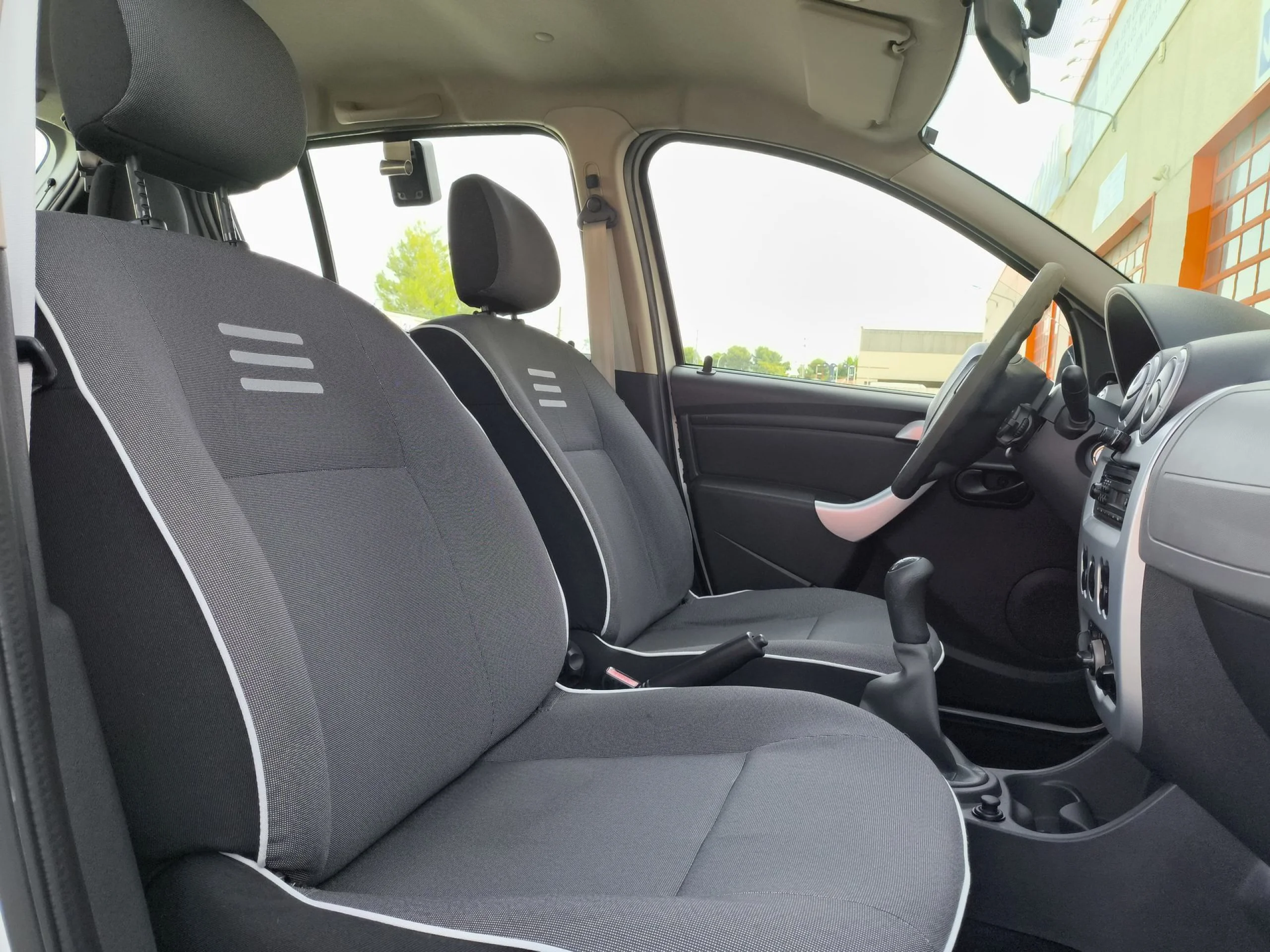Dacia Sandero Podium dCi 55 kW (75 CV) - Foto 21