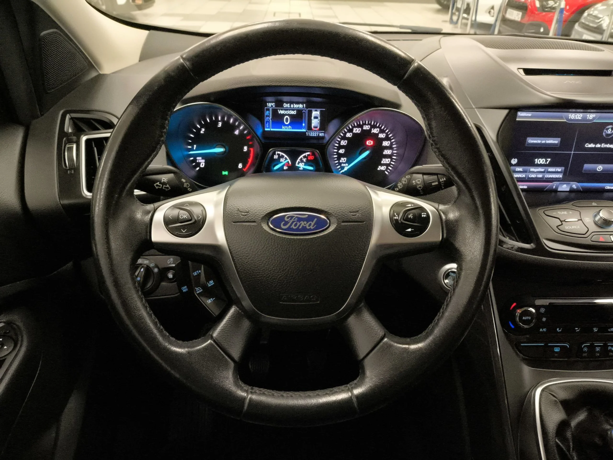 Ford Kuga 2.0 TDCI Titanium 4x2 110 kW (150 CV) - Foto 11