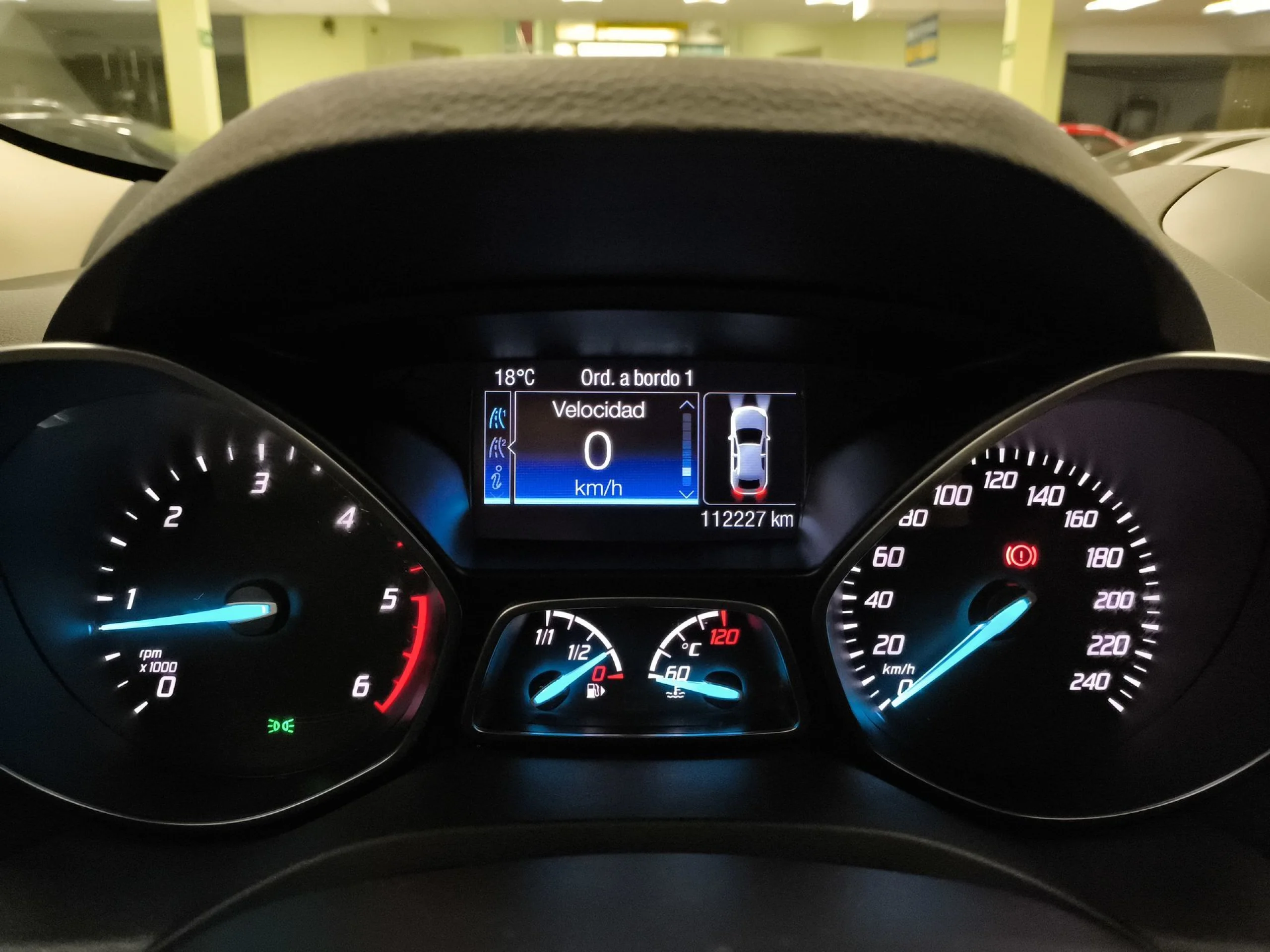 Ford Kuga 2.0 TDCI Titanium 4x2 110 kW (150 CV) - Foto 12
