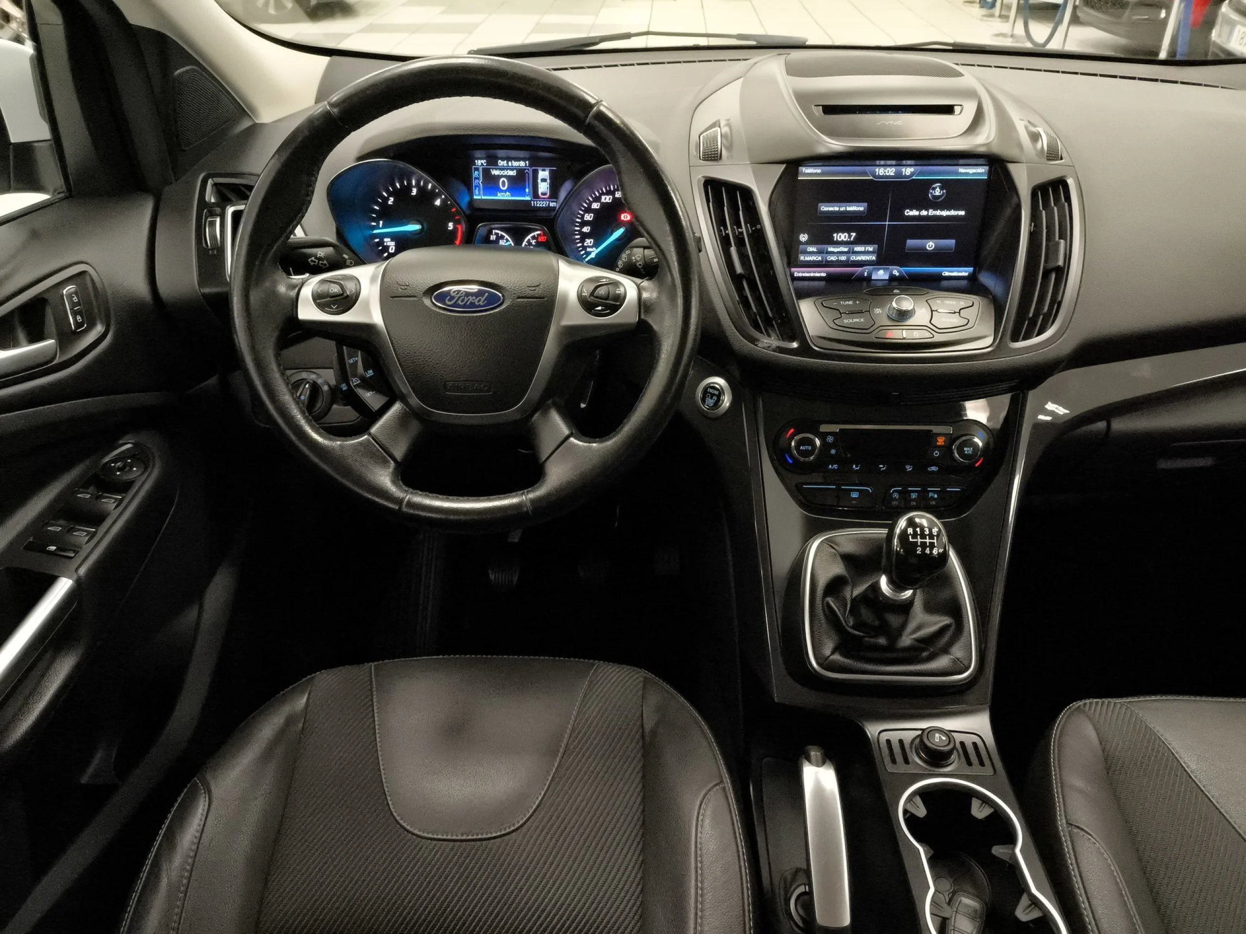 Ford Kuga 2.0 TDCI Titanium 4x2 110 kW (150 CV) - Foto 18