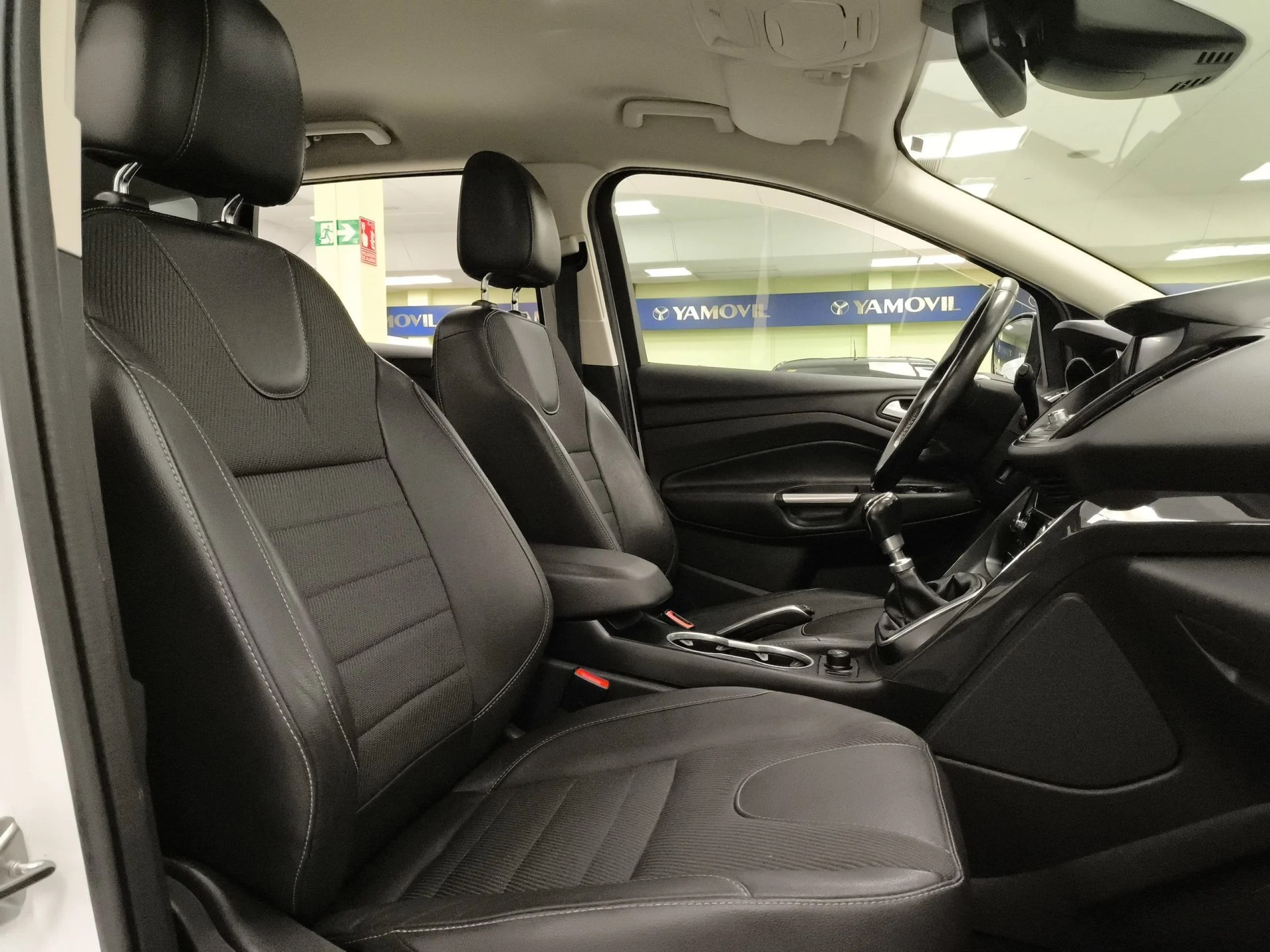 Ford Kuga 2.0 TDCI Titanium 4x2 110 kW (150 CV) - Foto 21