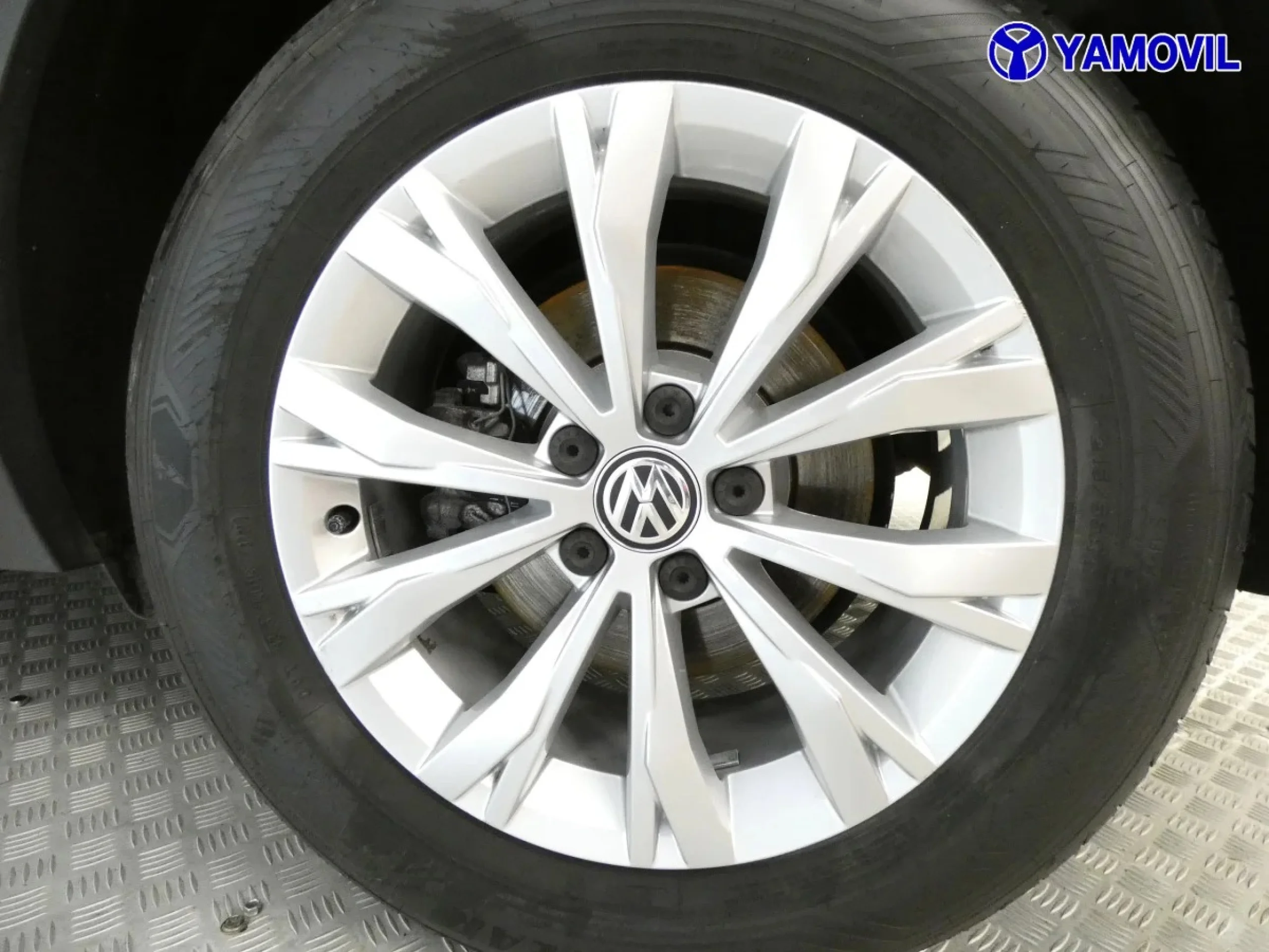 Volkswagen Tiguan Edition 2.0 TDI BMT 110 kW (150 CV) - Foto 11