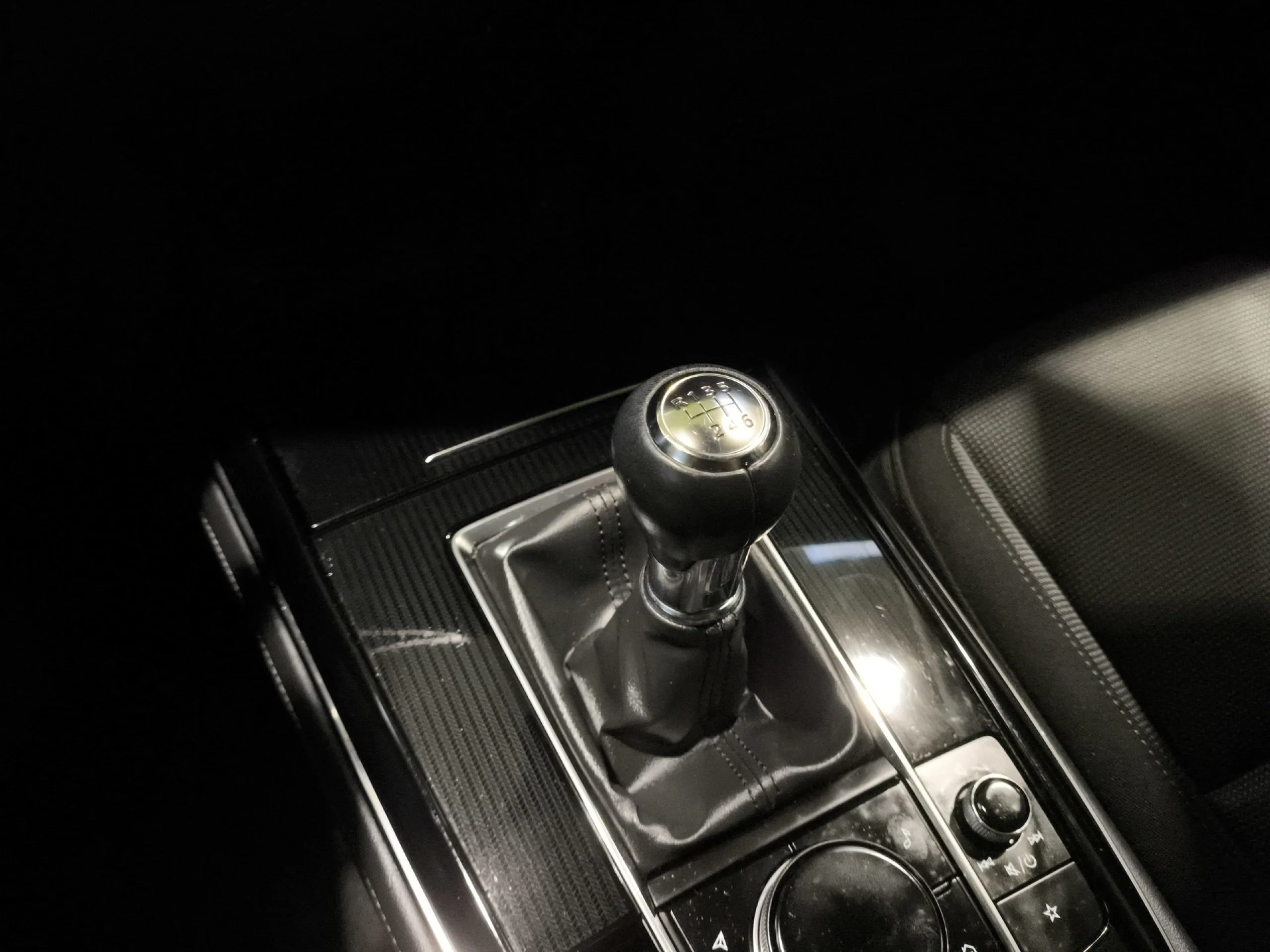 Mazda Cx-30 2.0 e-Skyactive-X Evolution 2WD 137 kW (186 CV) - Foto 22