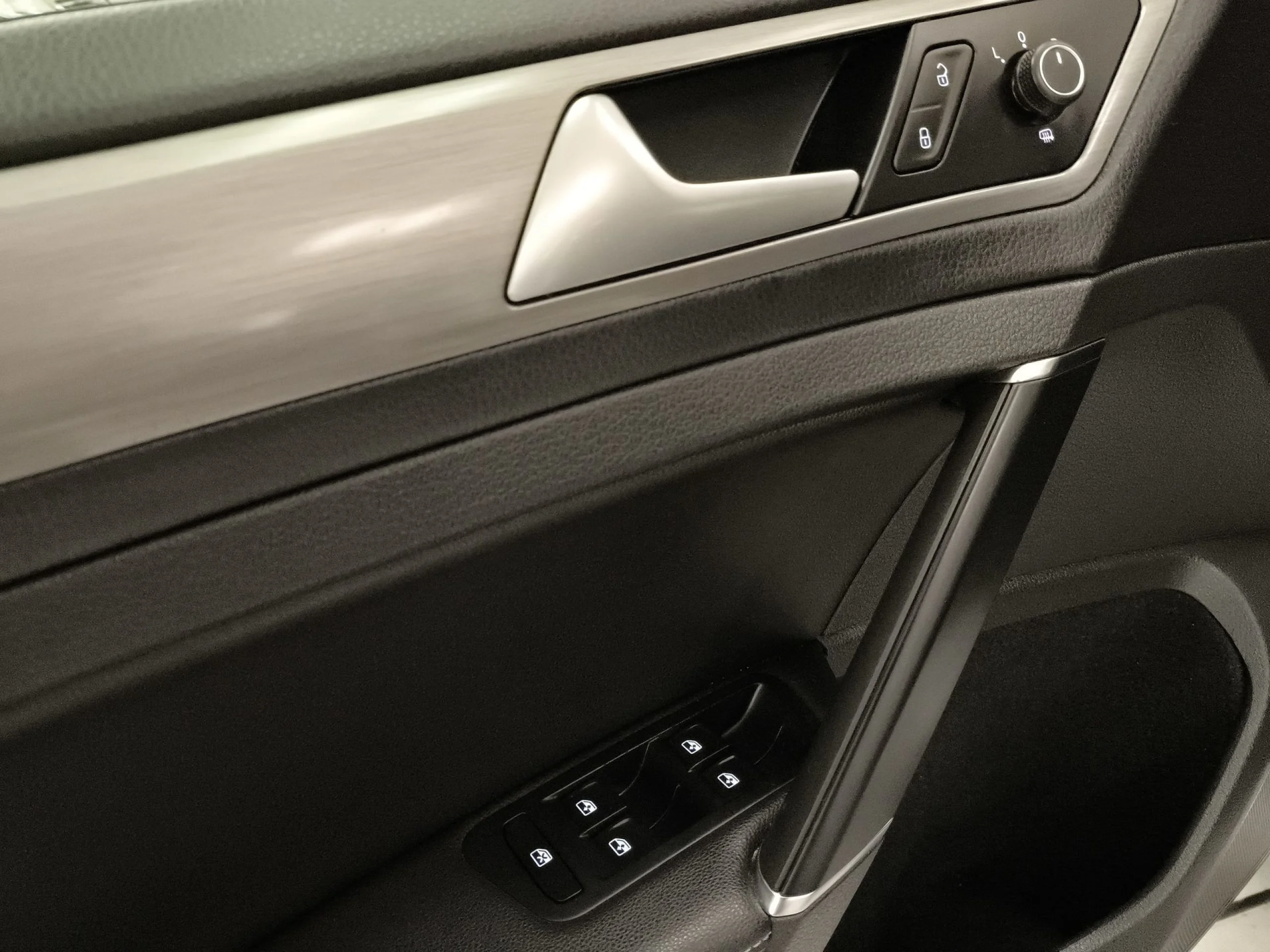 Volkswagen Golf Advance 1.6 TDI BMT 81 kW (110 CV) DSG - Foto 10