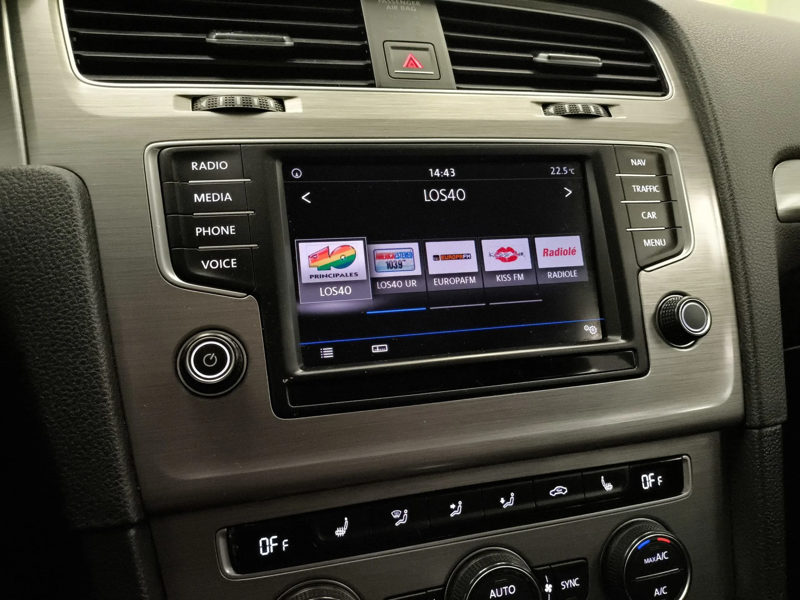 Volkswagen Golf Advance 1.6 TDI BMT 81 kW (110 CV) DSG - Foto 15