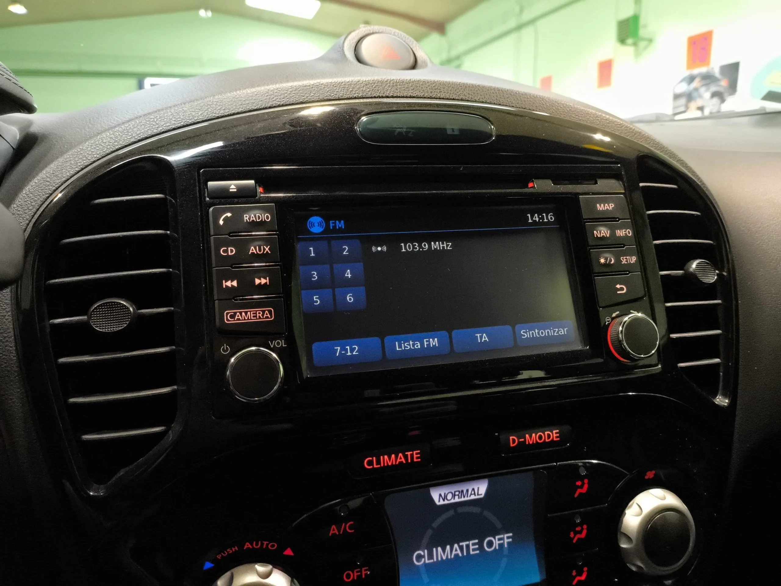 Nissan Juke 1.6 Tekna 4X2 XTronic 86 kW (117 CV) - Foto 15