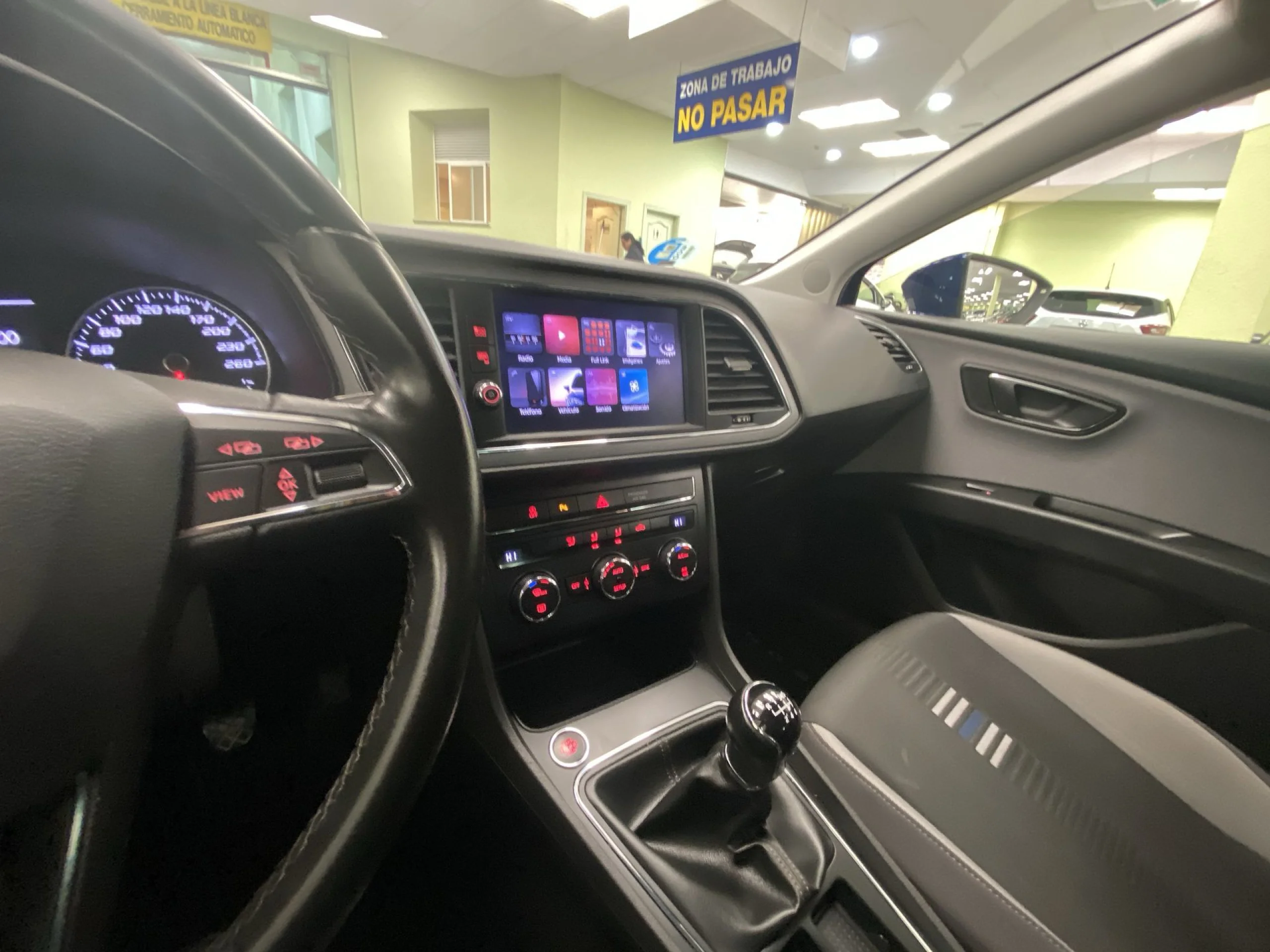 Seat Leon 1.5 TGI GNC SANDS Style Visio Edition 96 kW (130 CV) - Foto 17