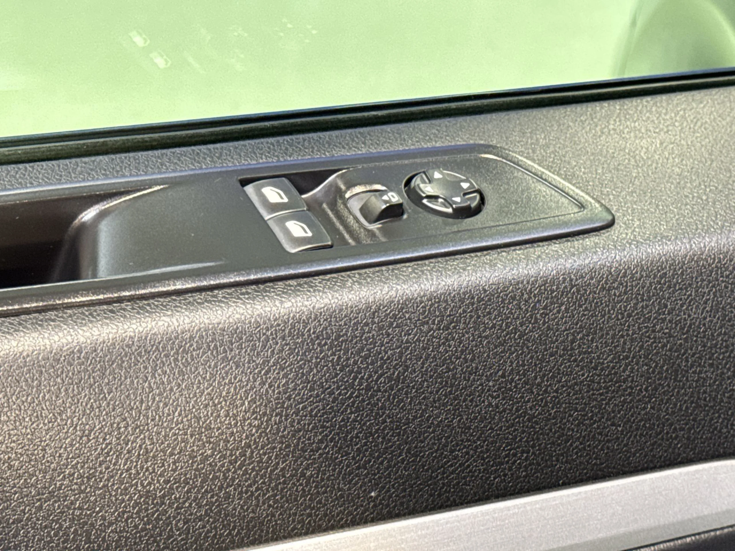 Peugeot Traveller BlueHDi 180 Business VIP Long EAT8 132 kW (180 CV) - Foto 10