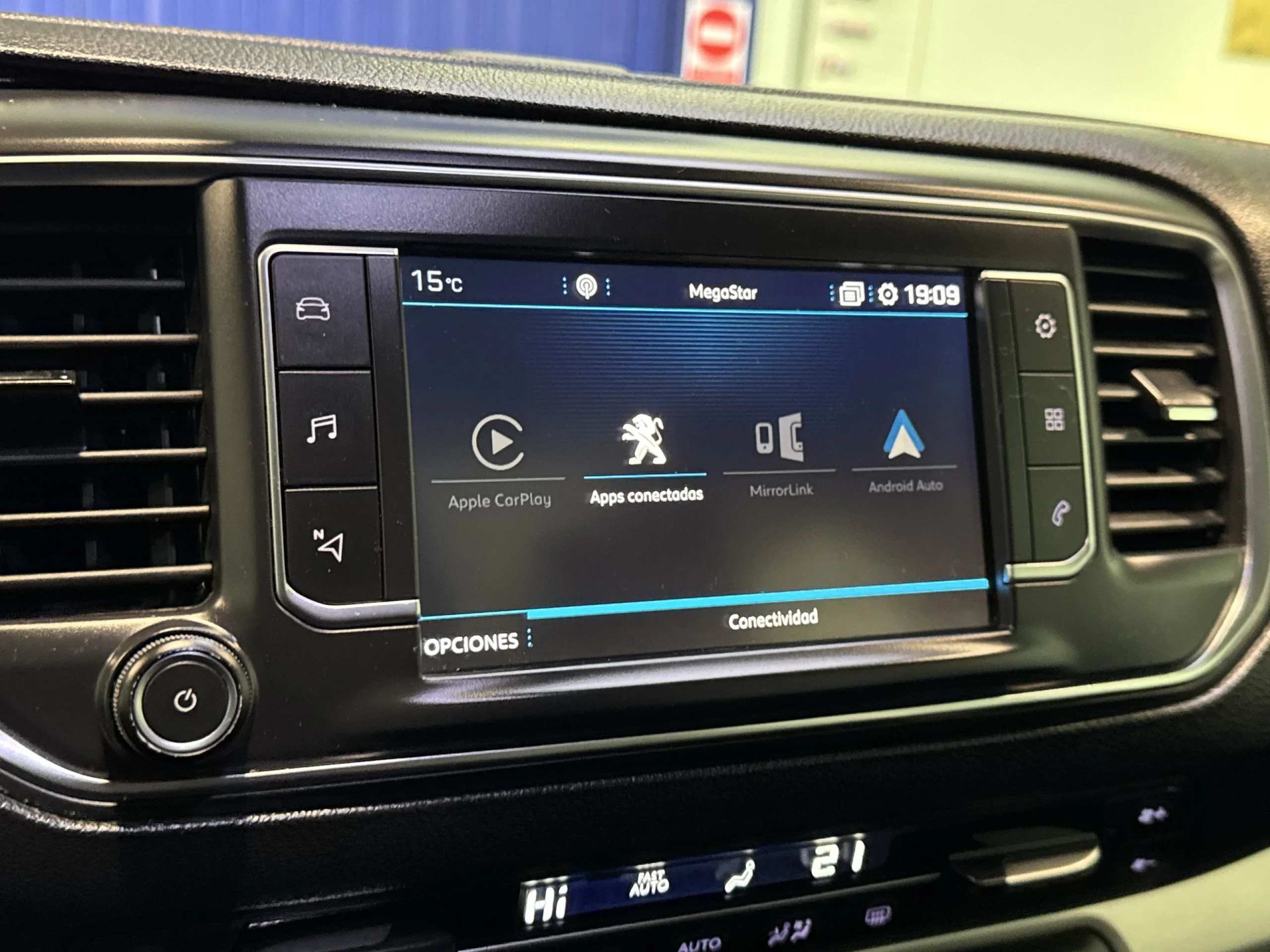 Peugeot Traveller BlueHDi 180 Business VIP Long EAT8 132 kW (180 CV) - Foto 16