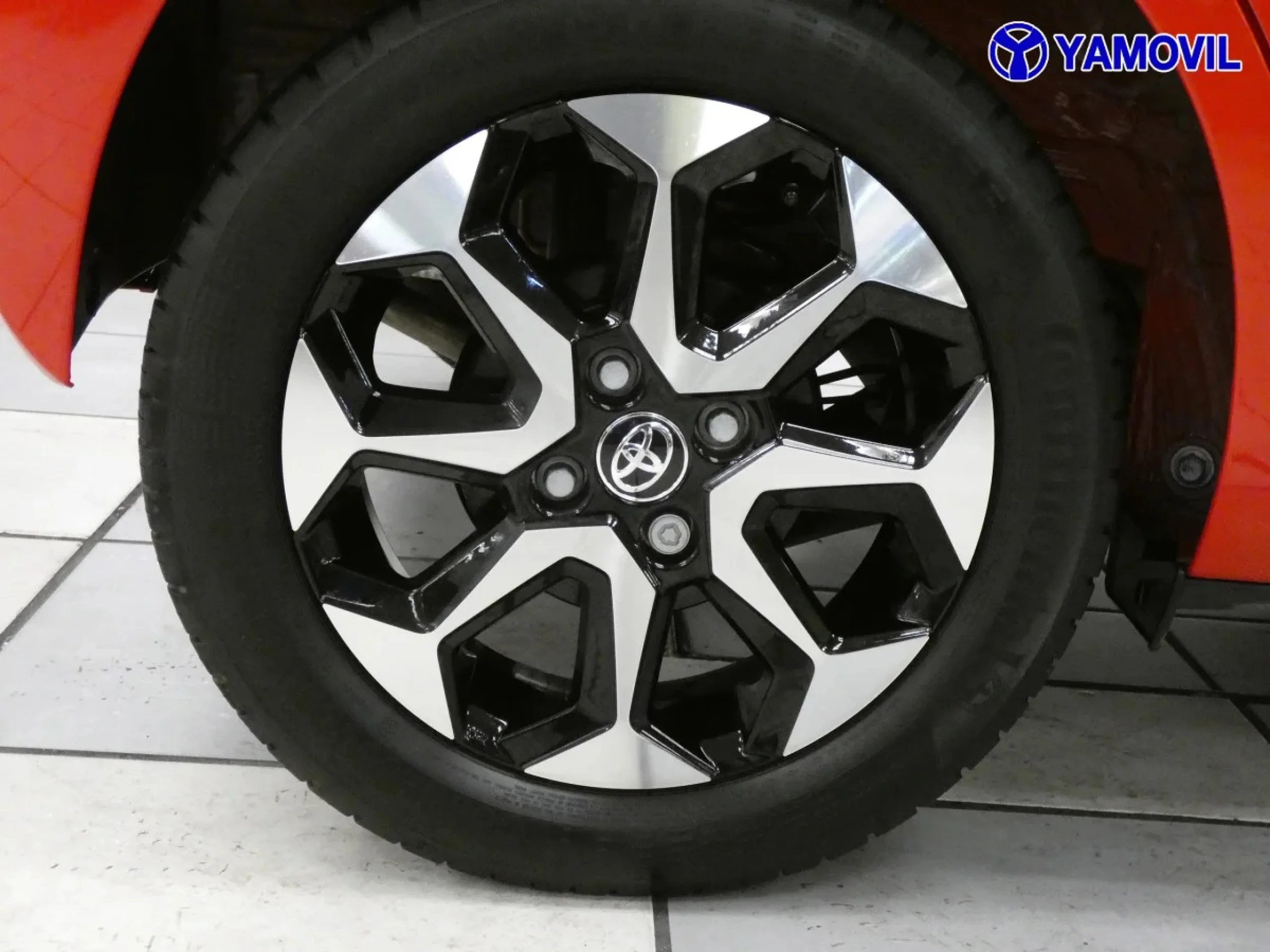Toyota Aygo 1.0 70 x-play 53 kW (72 CV) - Foto 10