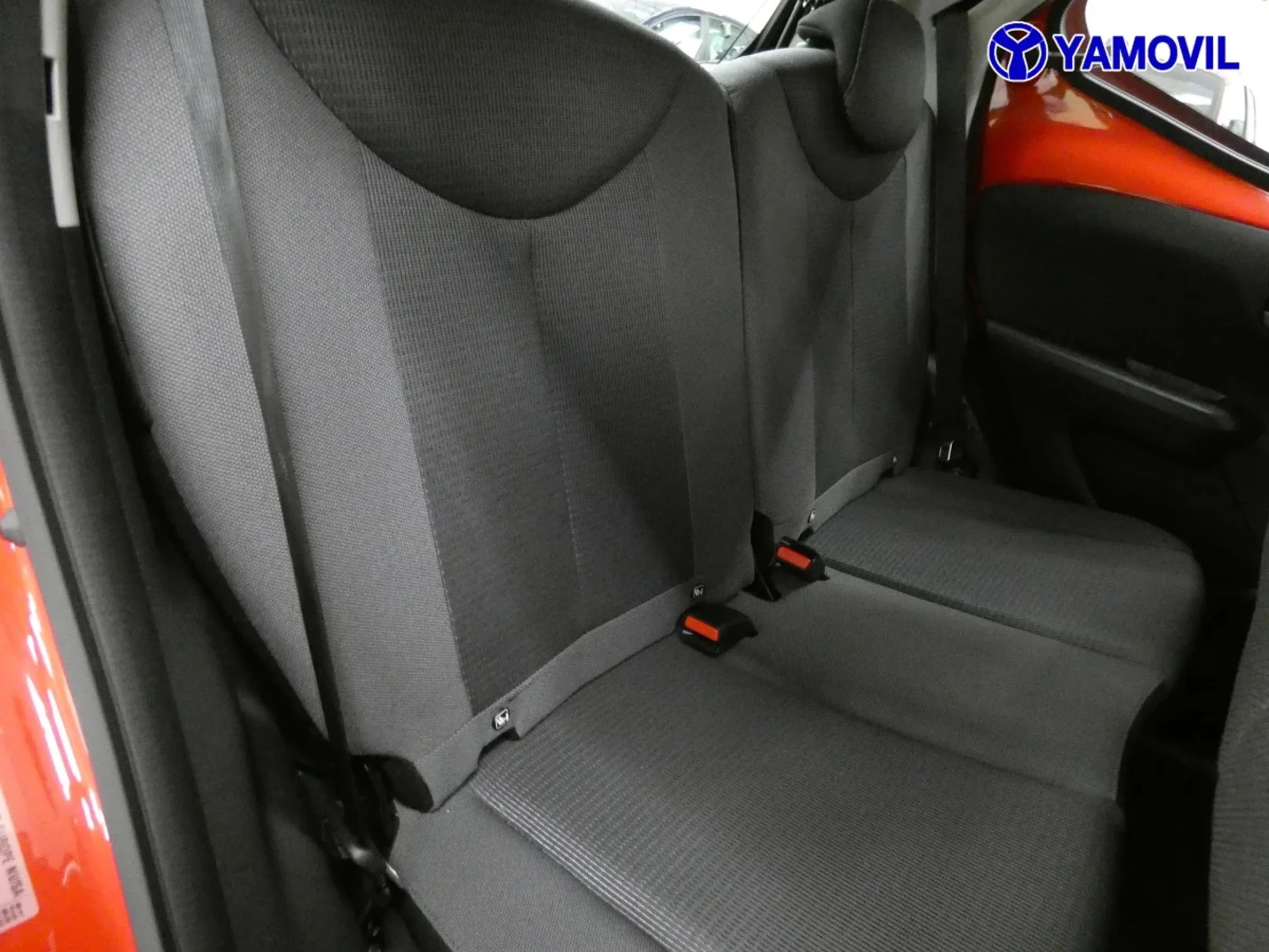Toyota Aygo 1.0 70 x-play 53 kW (72 CV) - Foto 16