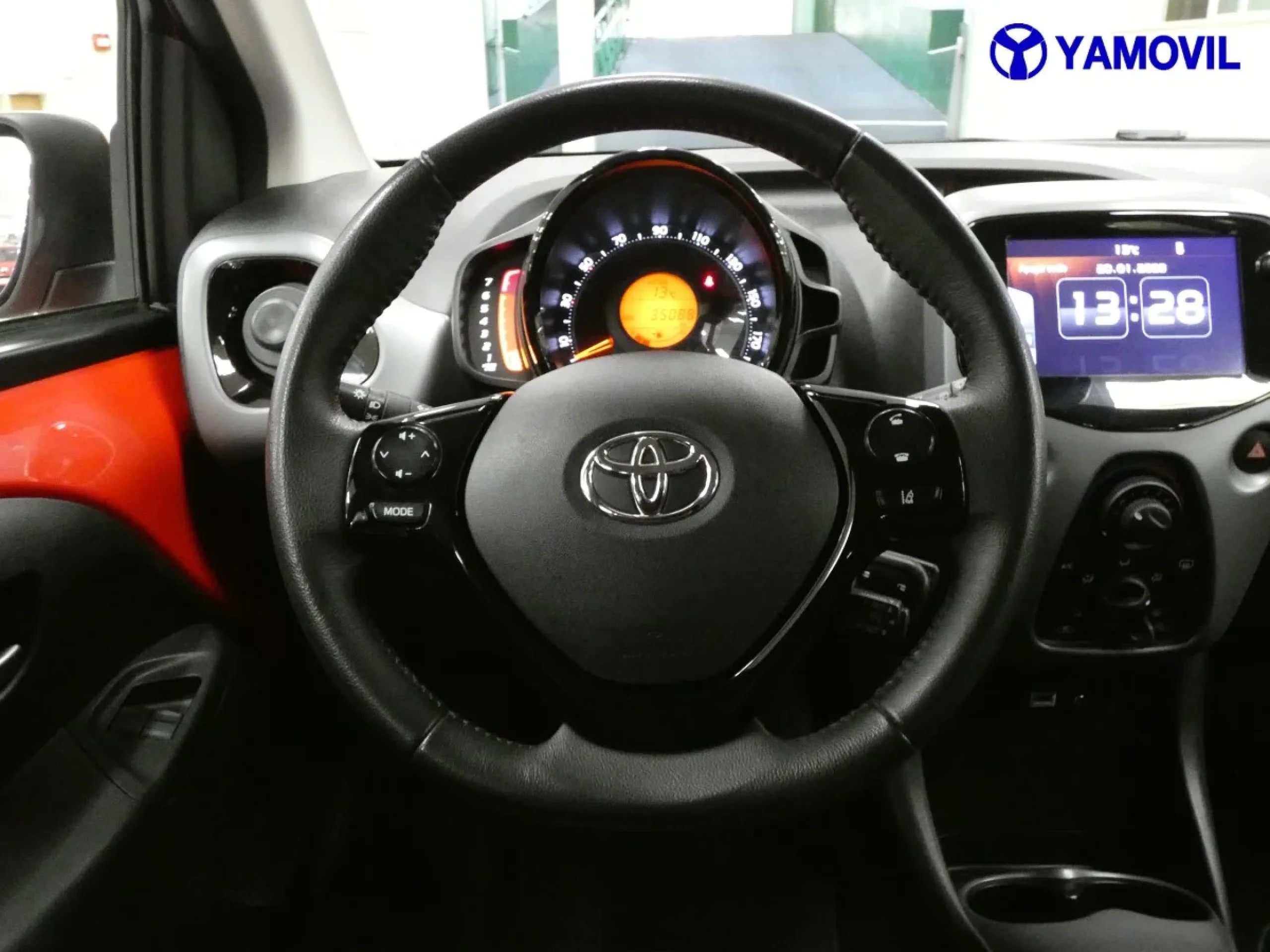 Toyota Aygo 1.0 70 x-play 53 kW (72 CV) - Foto 18