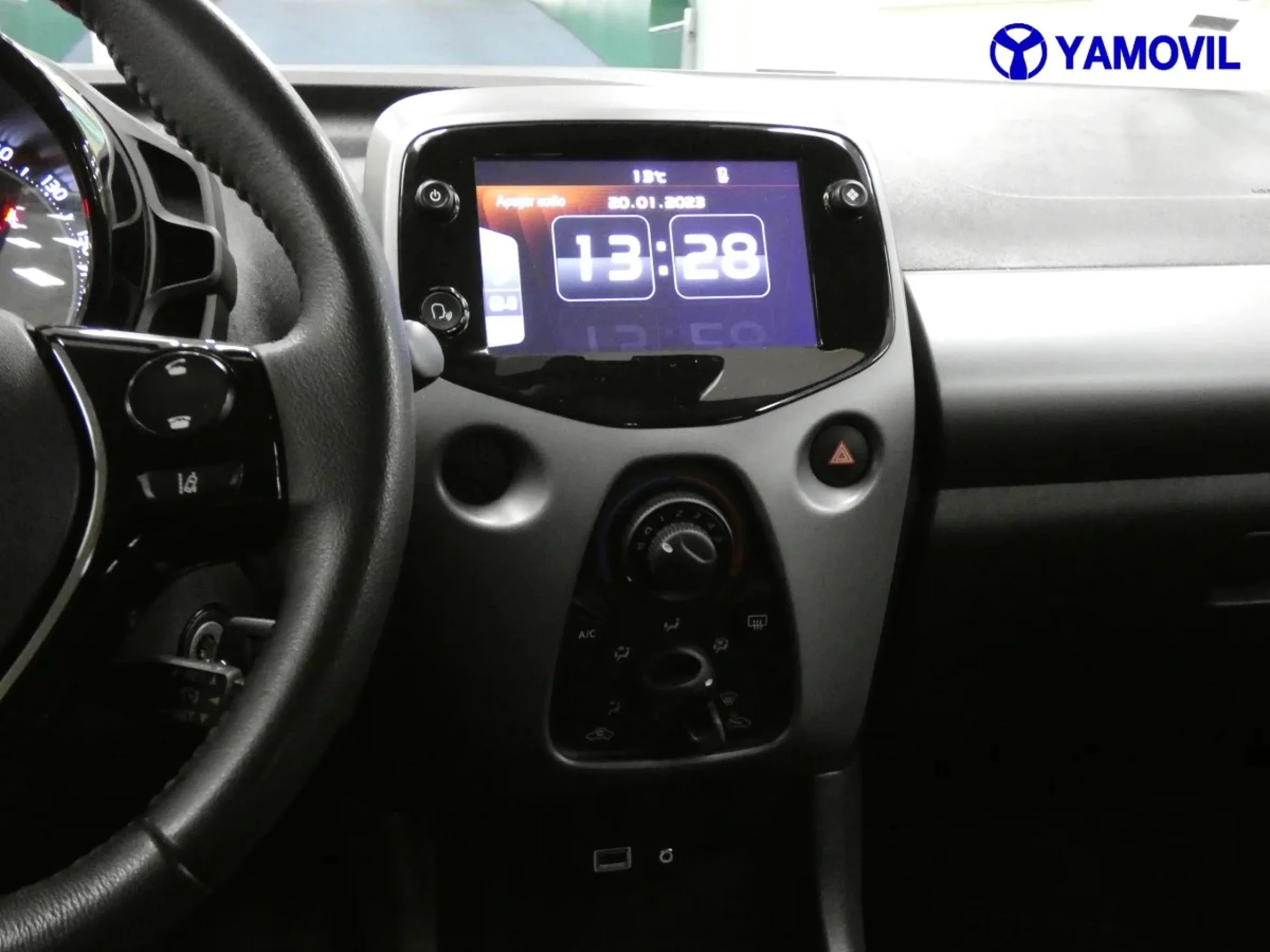 Toyota Aygo 1.0 70 x-play 53 kW (72 CV) - Foto 23