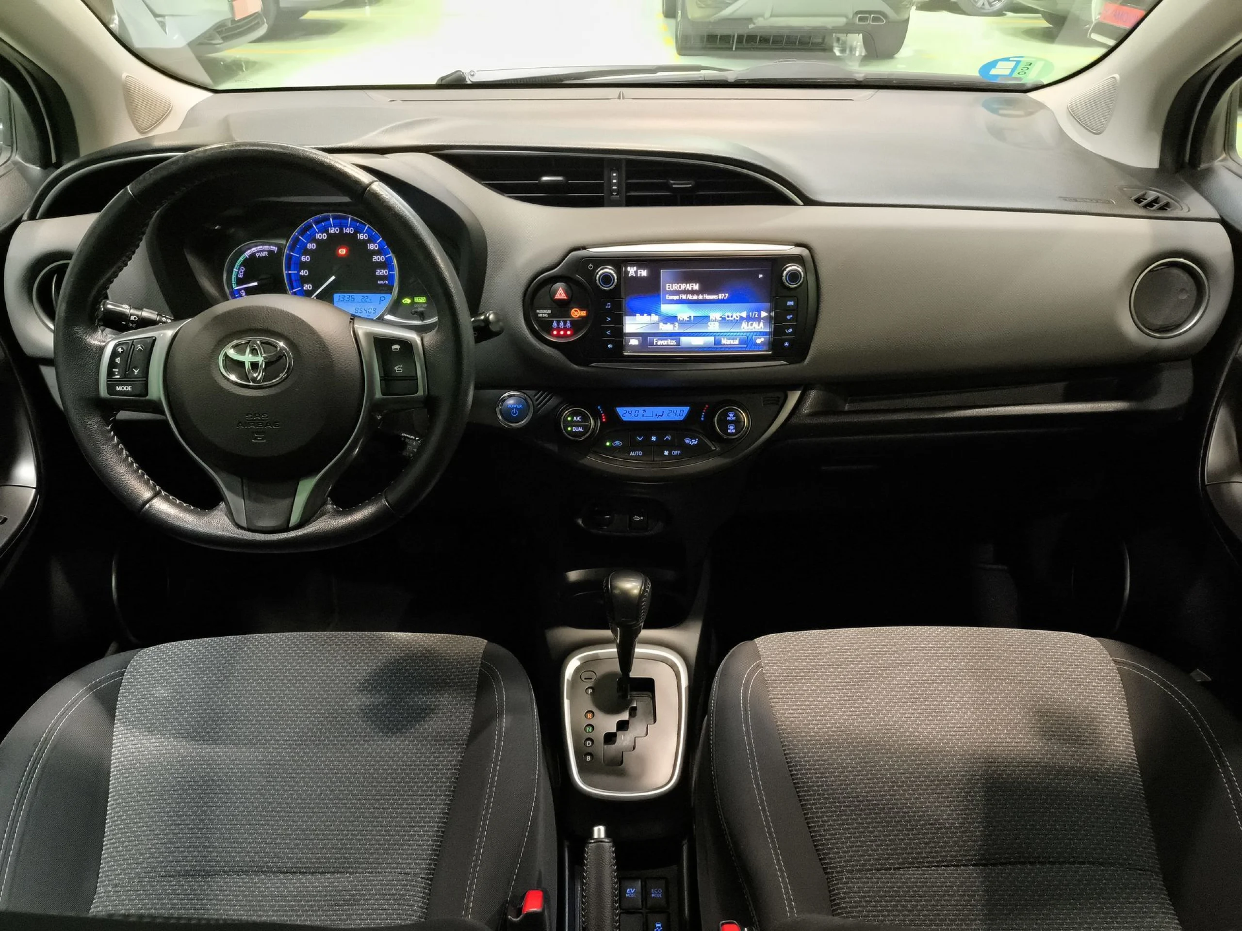 Toyota Yaris 1.5 Hybrid Active 74 kW (100 CV) - Foto 11