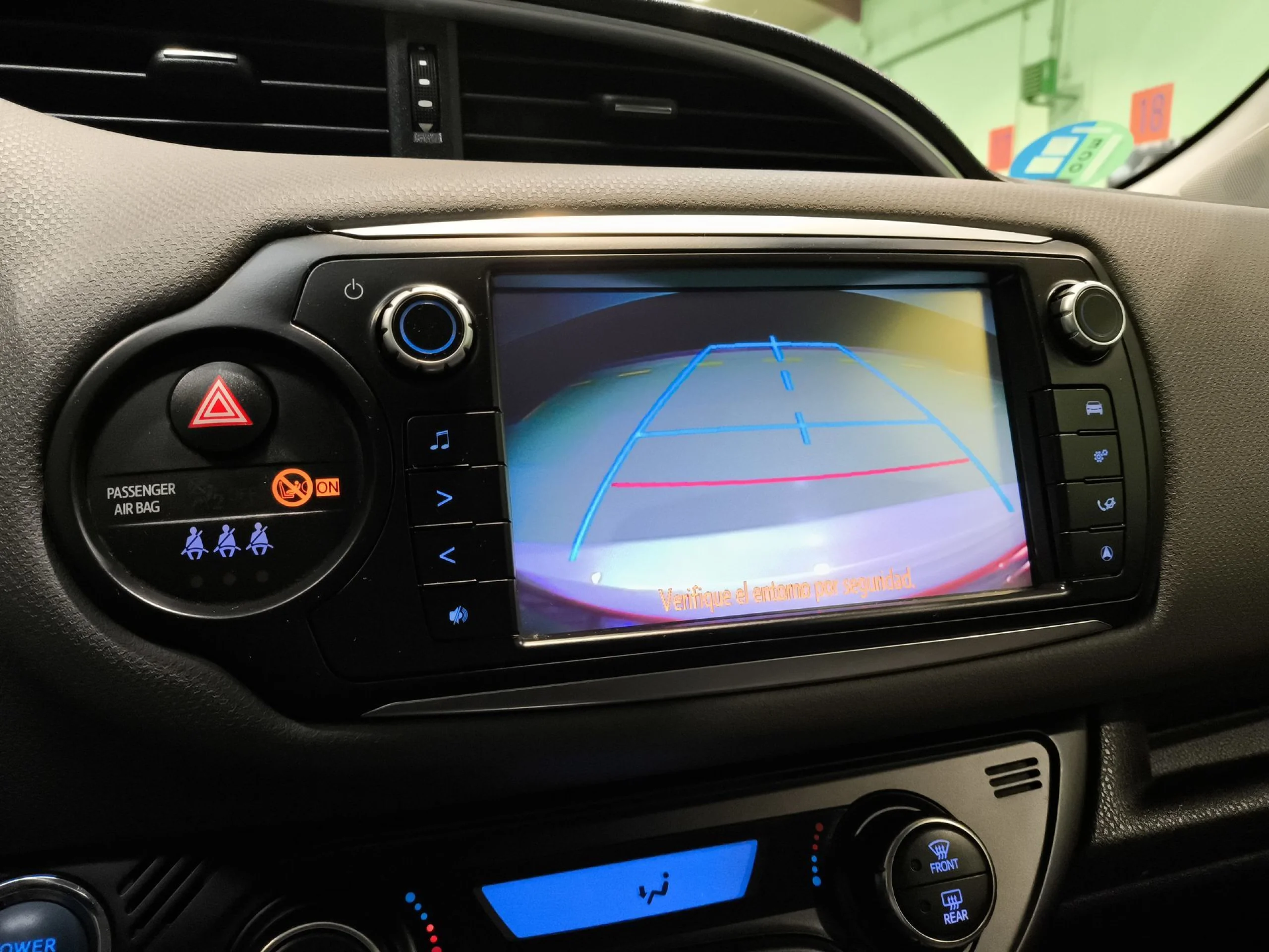 Toyota Yaris 1.5 Hybrid Active 74 kW (100 CV) - Foto 16