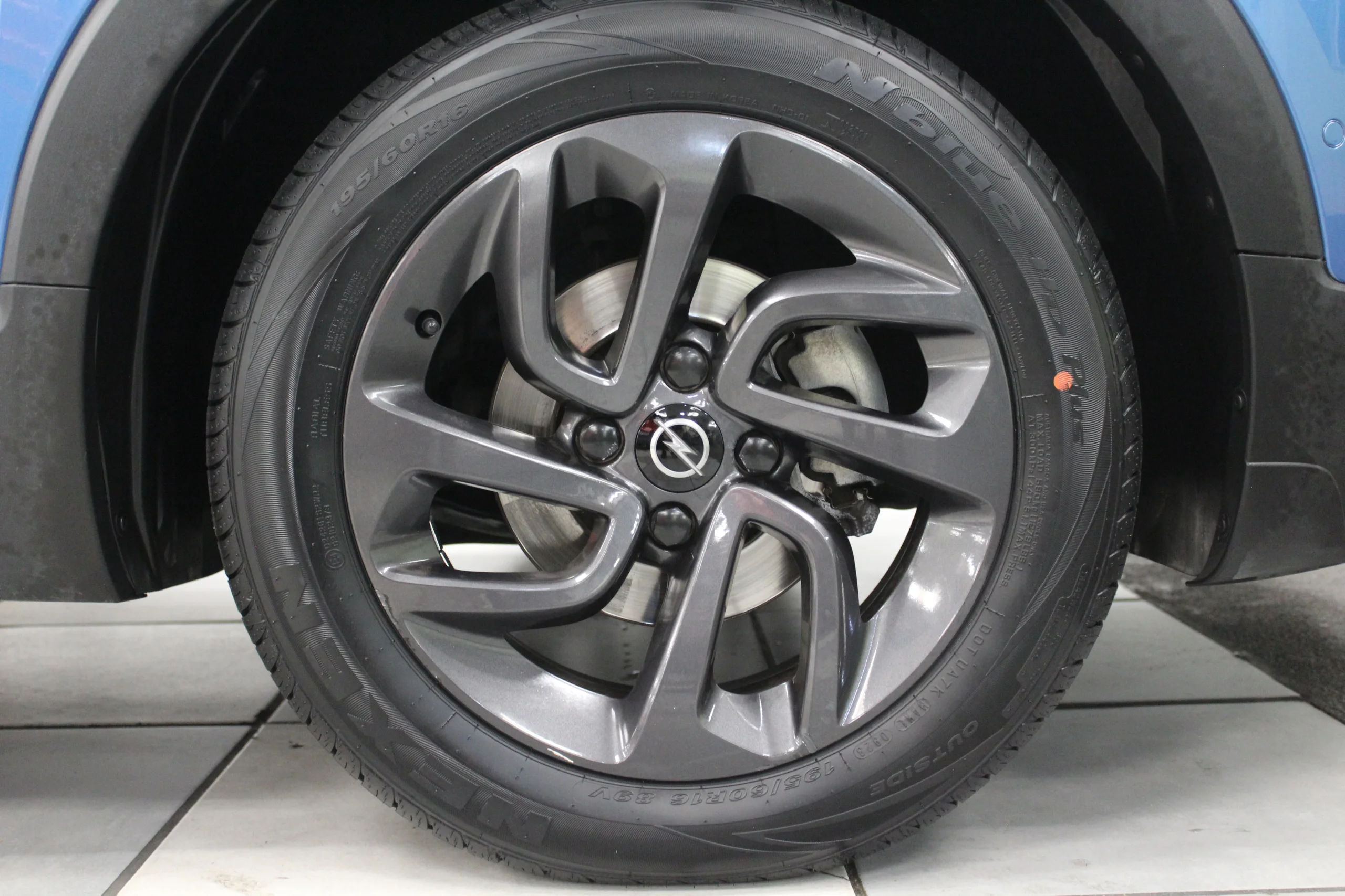 Opel Crossland X 1.5 D SANDS Design Line 120 Aniversario 75 kW (102 CV) - Foto 7