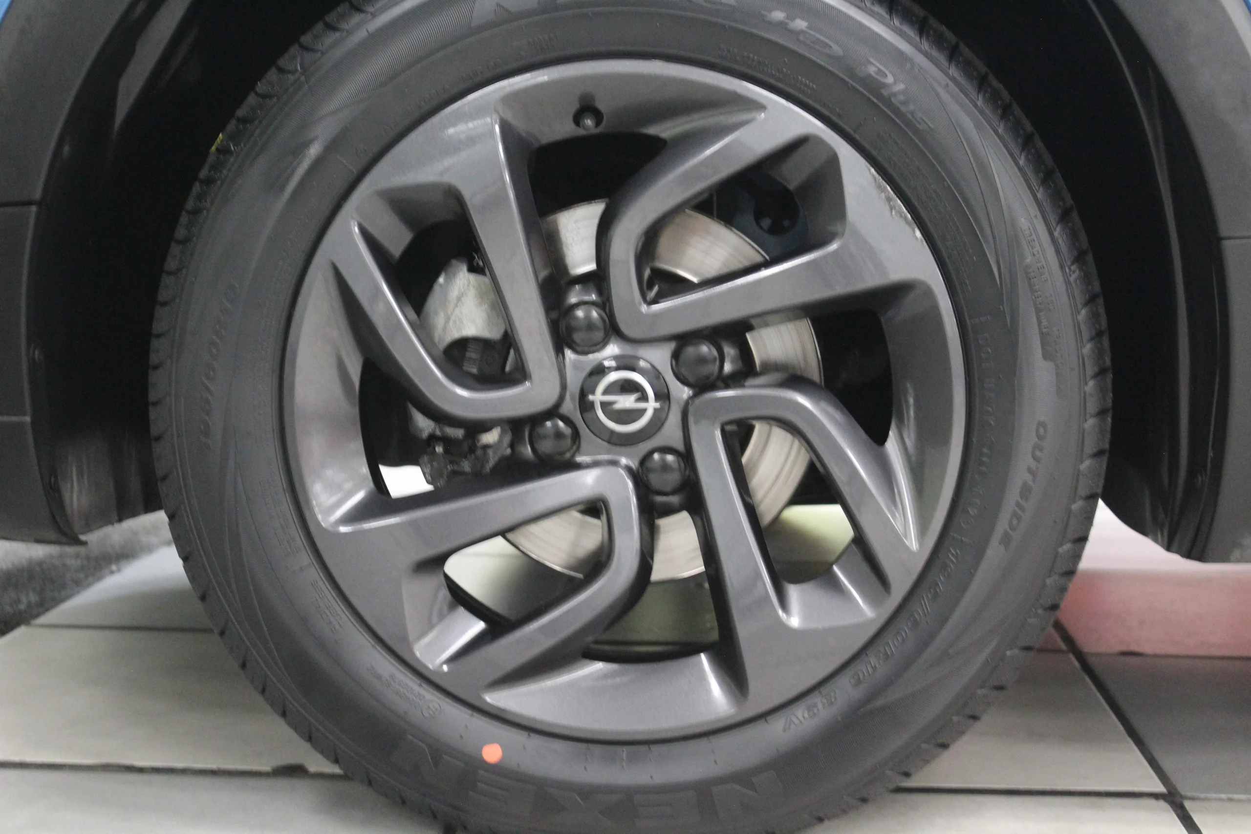 Opel Crossland X 1.5 D SANDS Design Line 120 Aniversario 75 kW (102 CV) - Foto 10