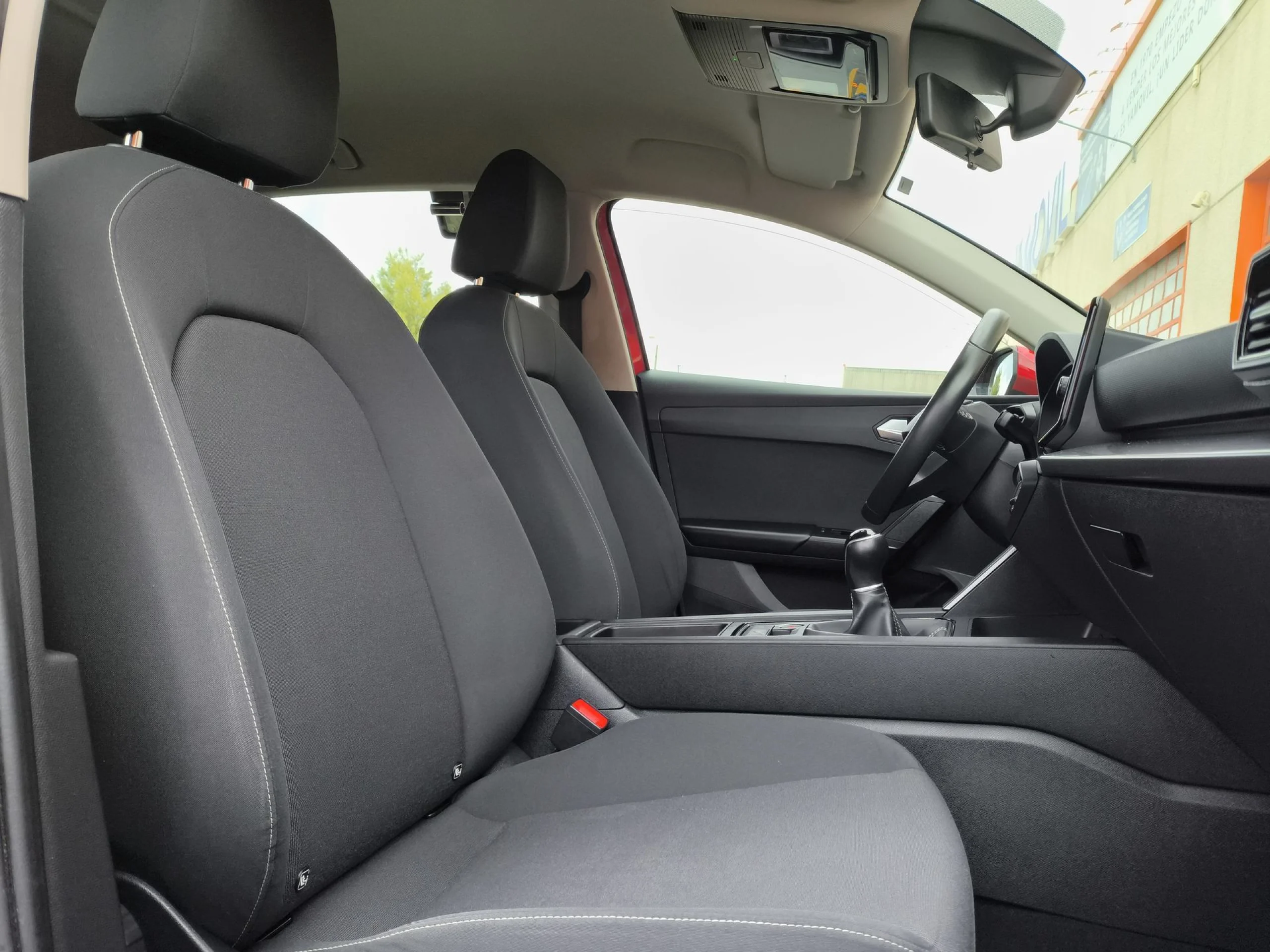 Seat León 1.0 TSI SANDS Reference Go 81 kW (110 CV) - Foto 22