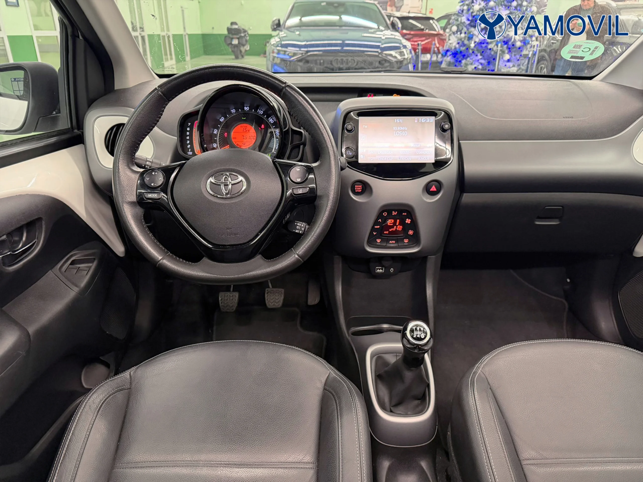 Toyota Aygo 1.0 VVT-i x-wave 53 kW (72 CV) - Foto 5