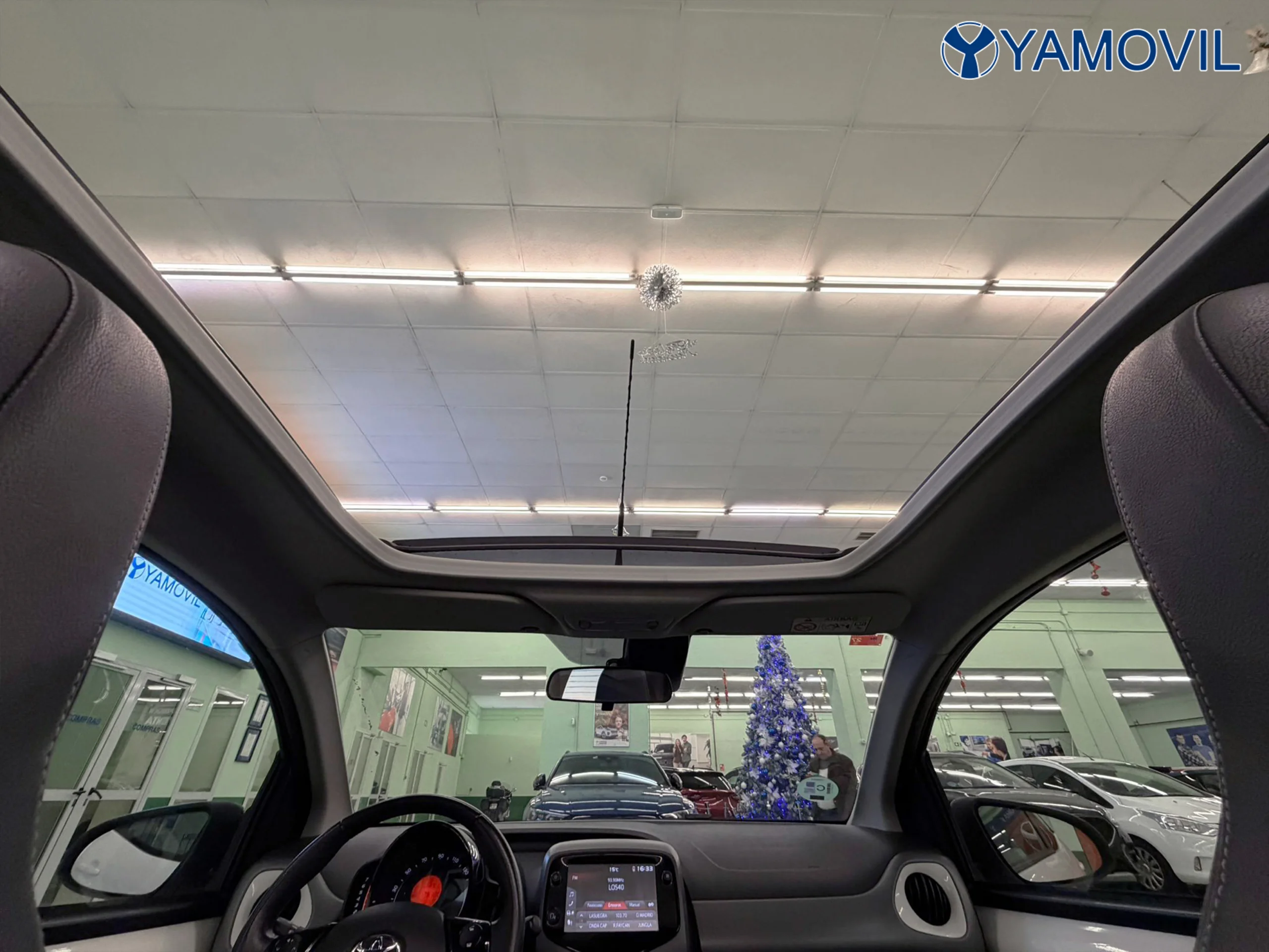 Toyota Aygo 1.0 VVT-i x-wave 53 kW (72 CV) - Foto 7