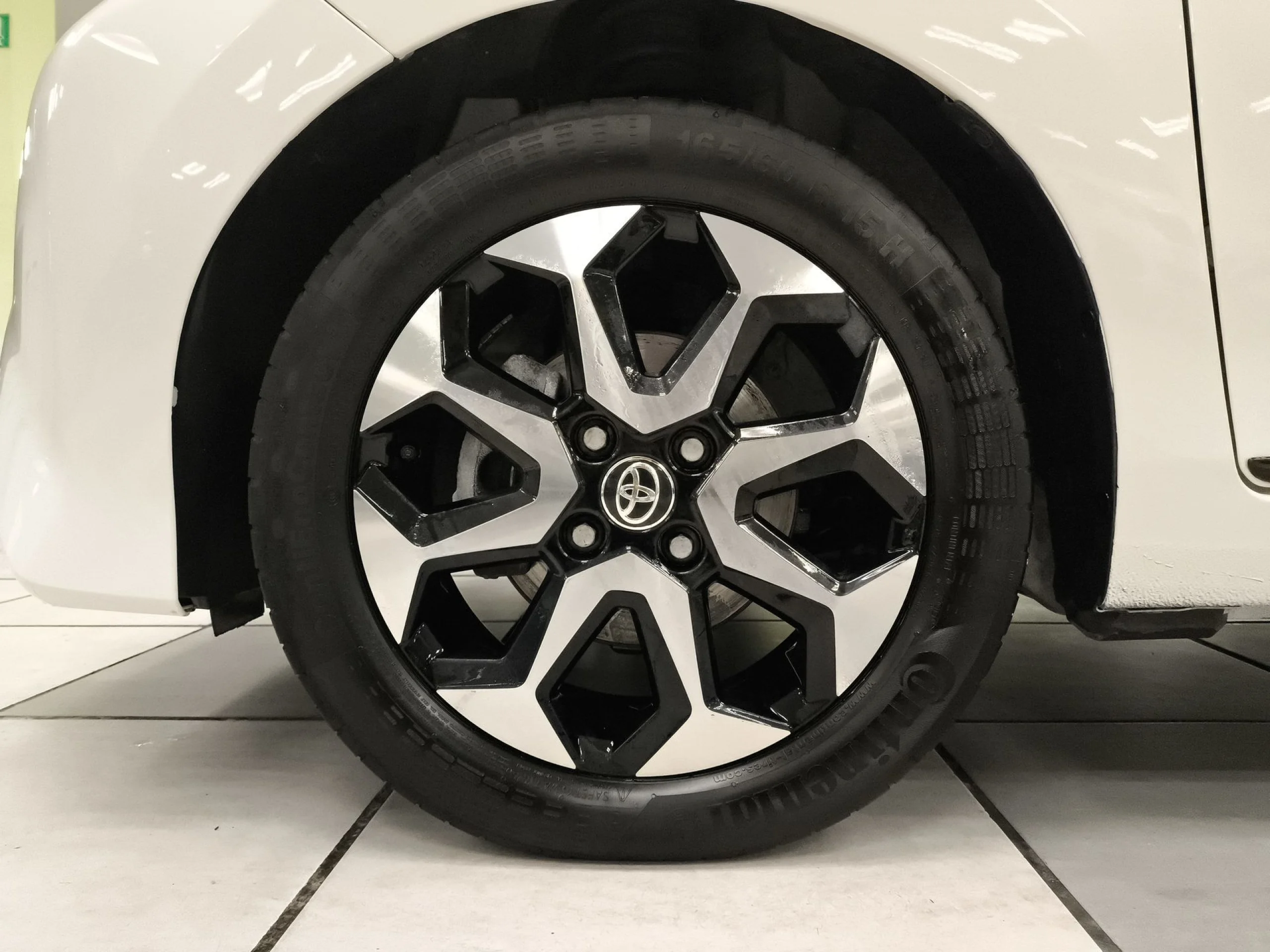 Toyota Aygo 1.0 VVT-i x-wave 53 kW (72 CV) - Foto 7