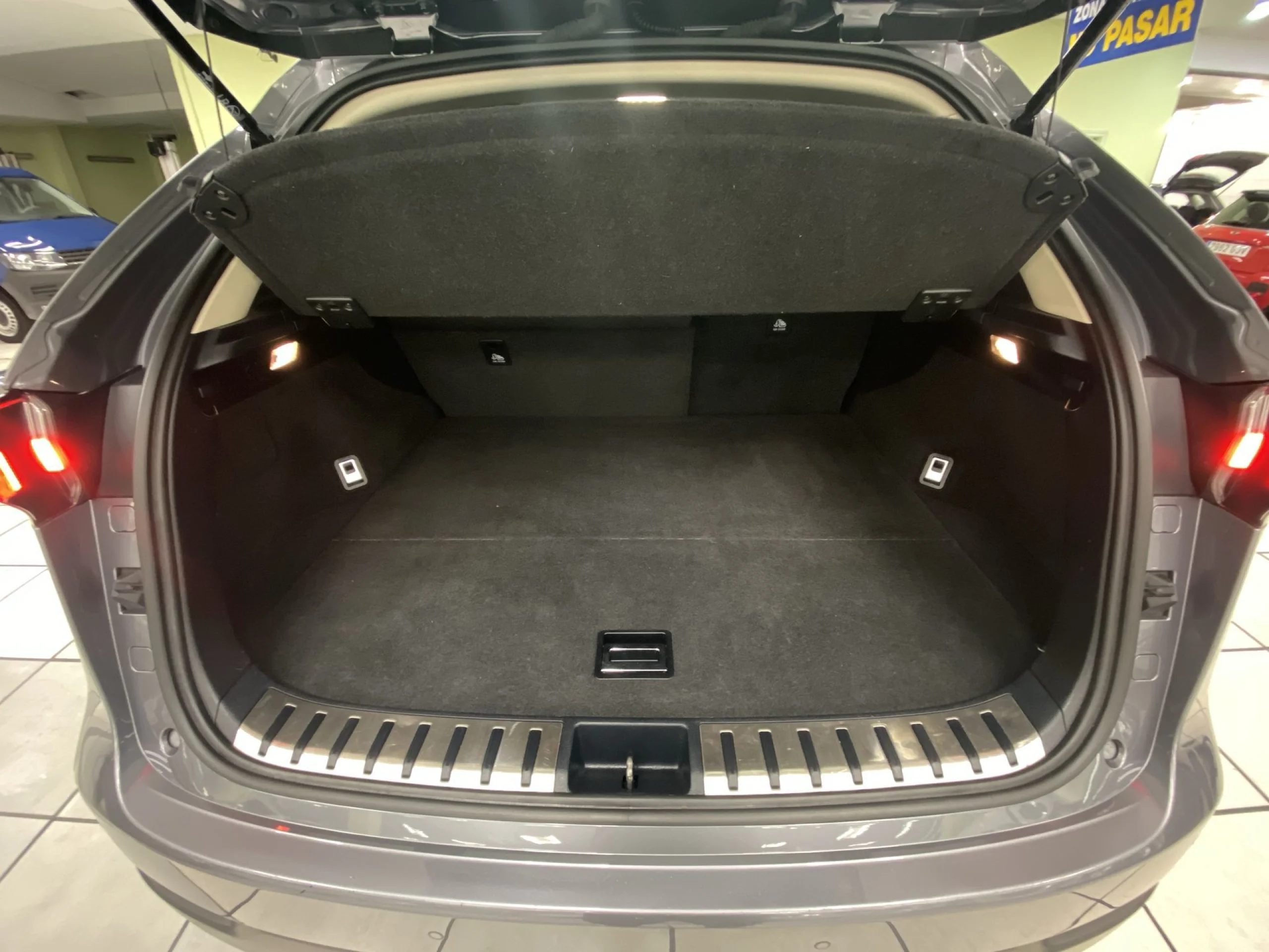 Lexus NX 300h Executive Tecno 4WD 145 kW (197 CV) - Foto 19