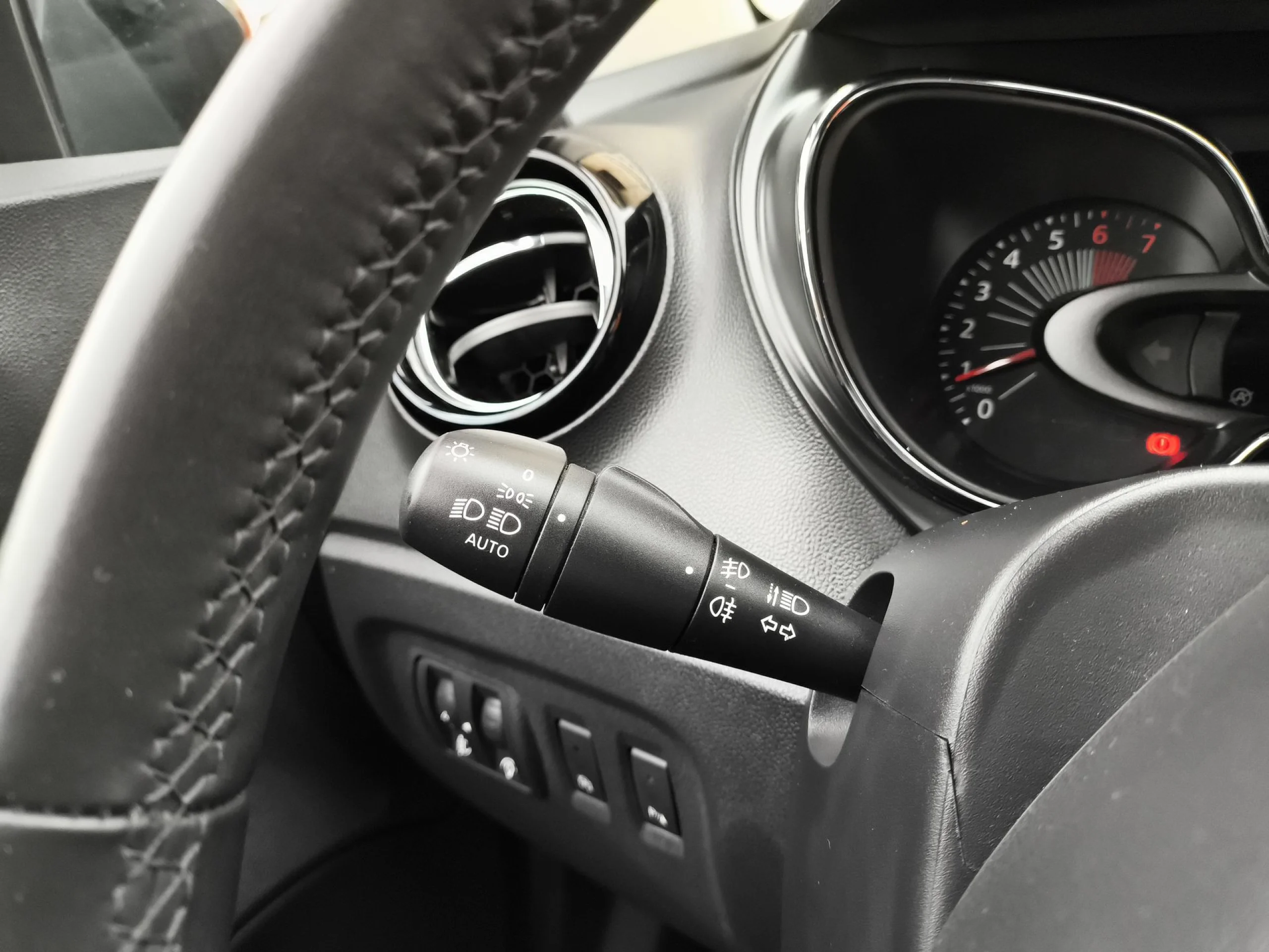 Renault Captur Zen Energy TCe 66 kW (90 CV) - Foto 15