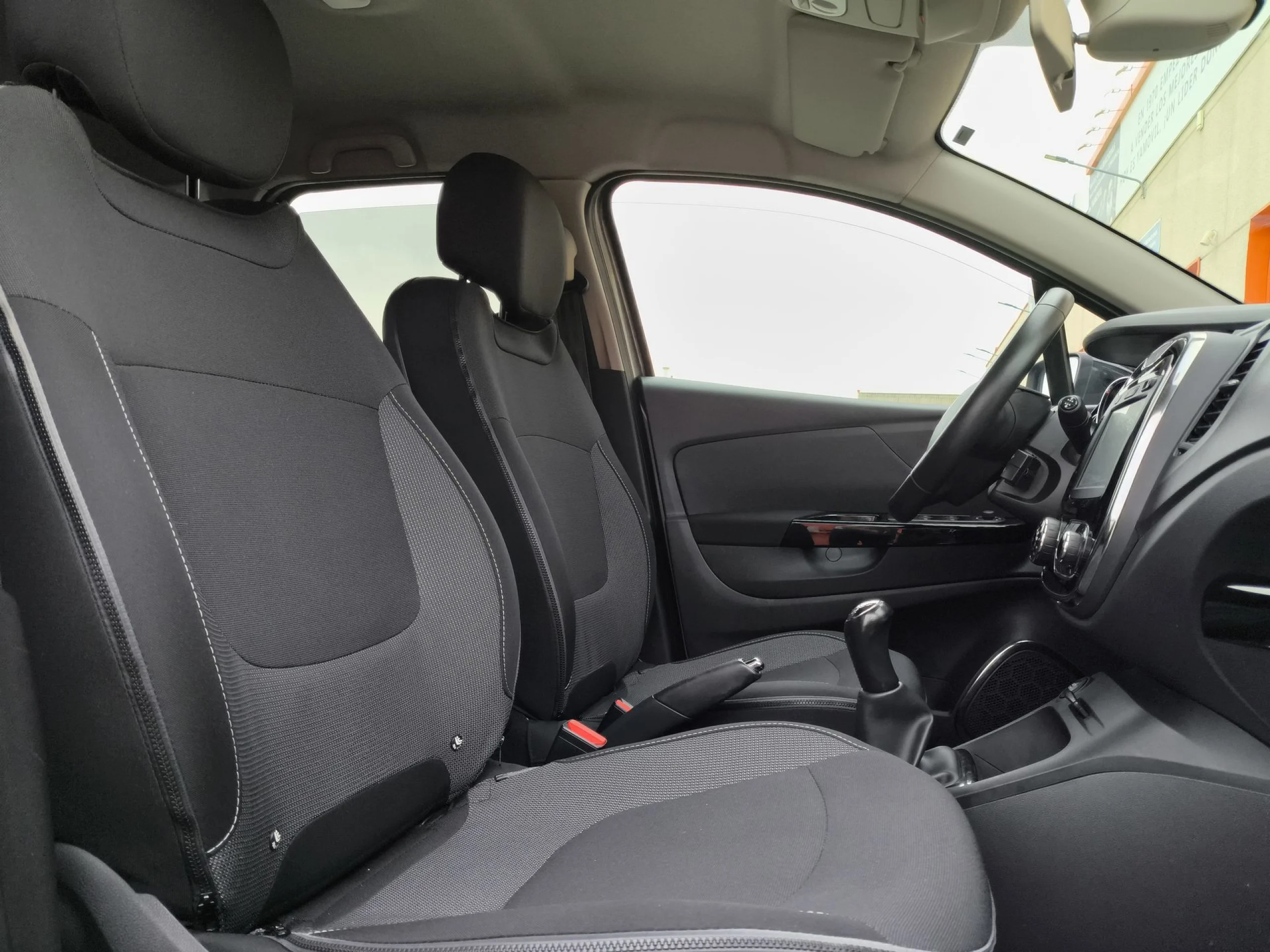 Renault Captur Zen Energy TCe 66 kW (90 CV) - Foto 26