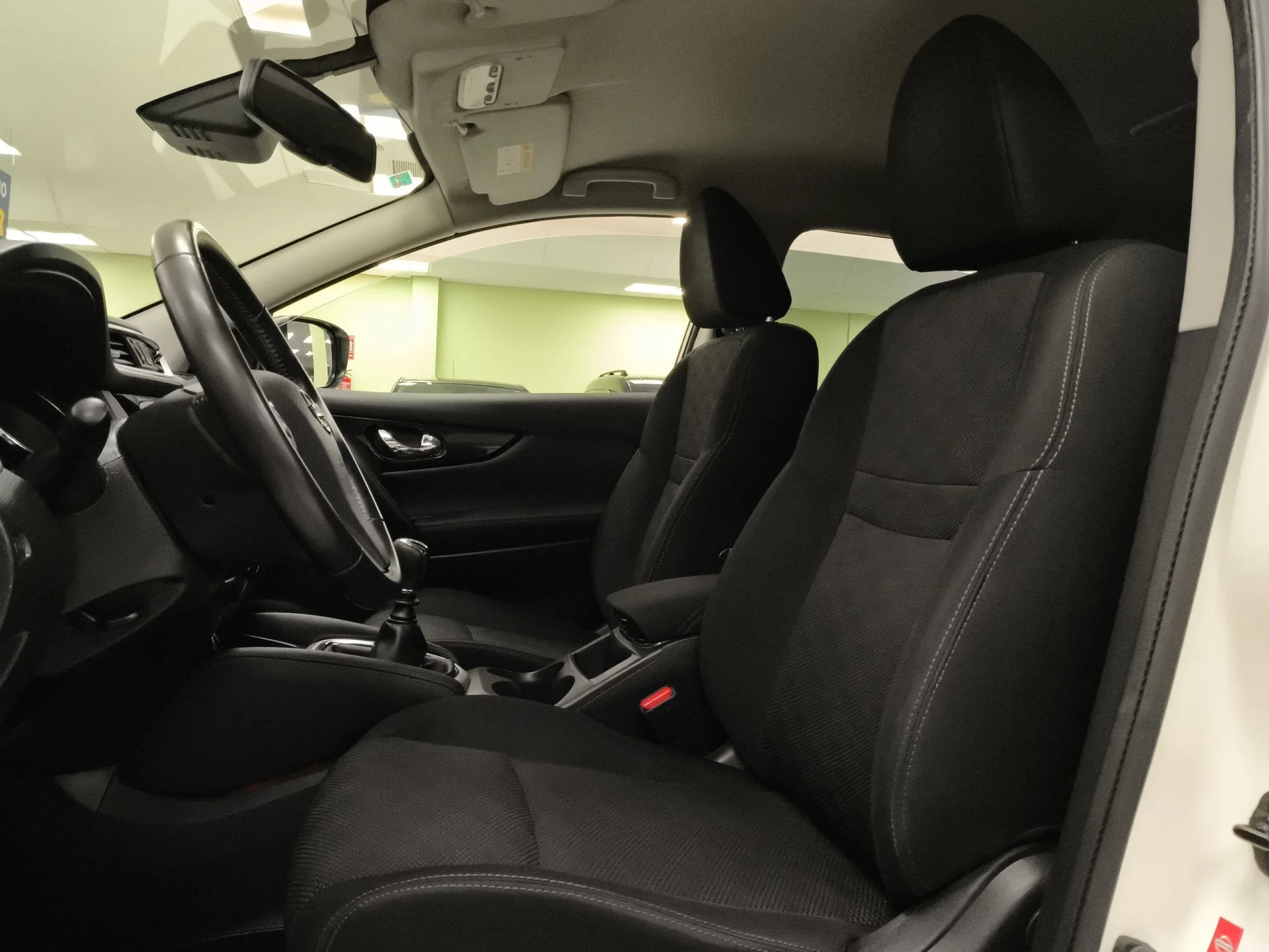 Nissan Qashqai 1.5 dCi SANDS 360 4x2 81 kW (110 CV) - Foto 11