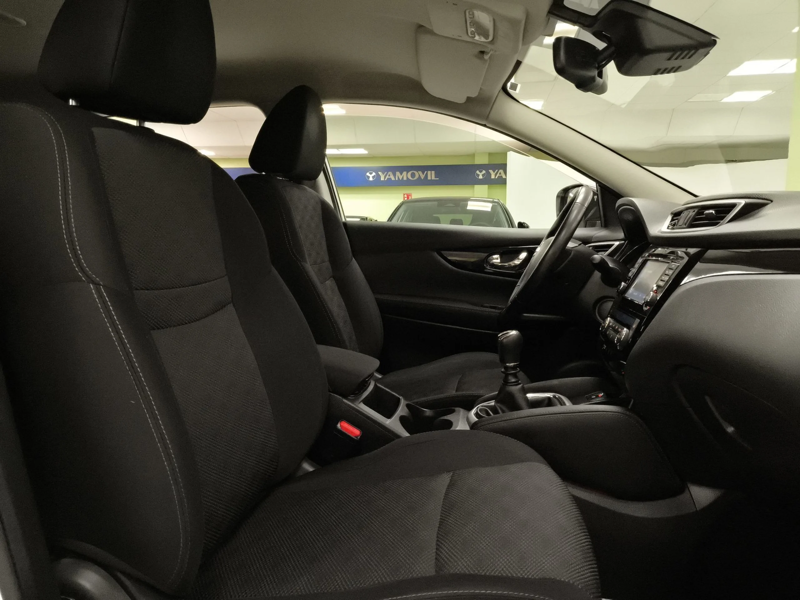 Nissan Qashqai 1.5 dCi SANDS 360 4x2 81 kW (110 CV) - Foto 24