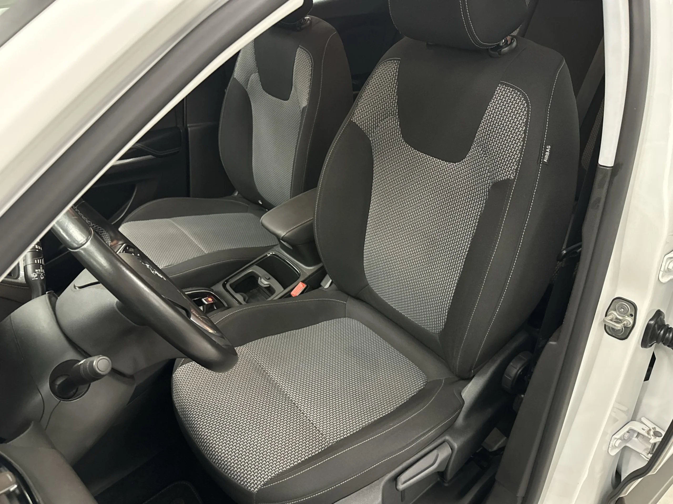 Opel Grandland X 1.2 Turbo SANDS Selective 96 kW (130 CV) - Foto 8